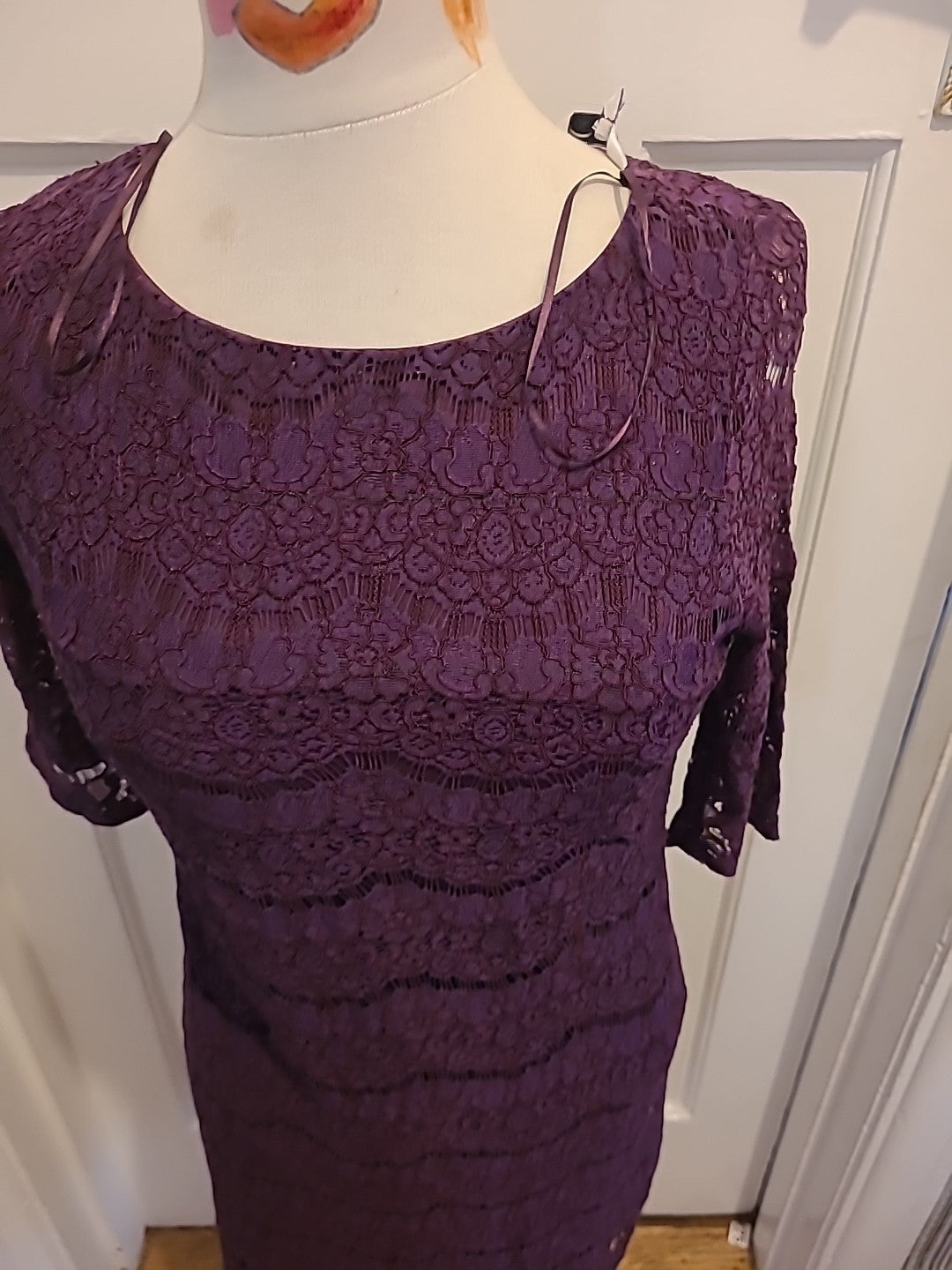 Ladies New Look Size 12 Lace Lined Short Sleeved Dress