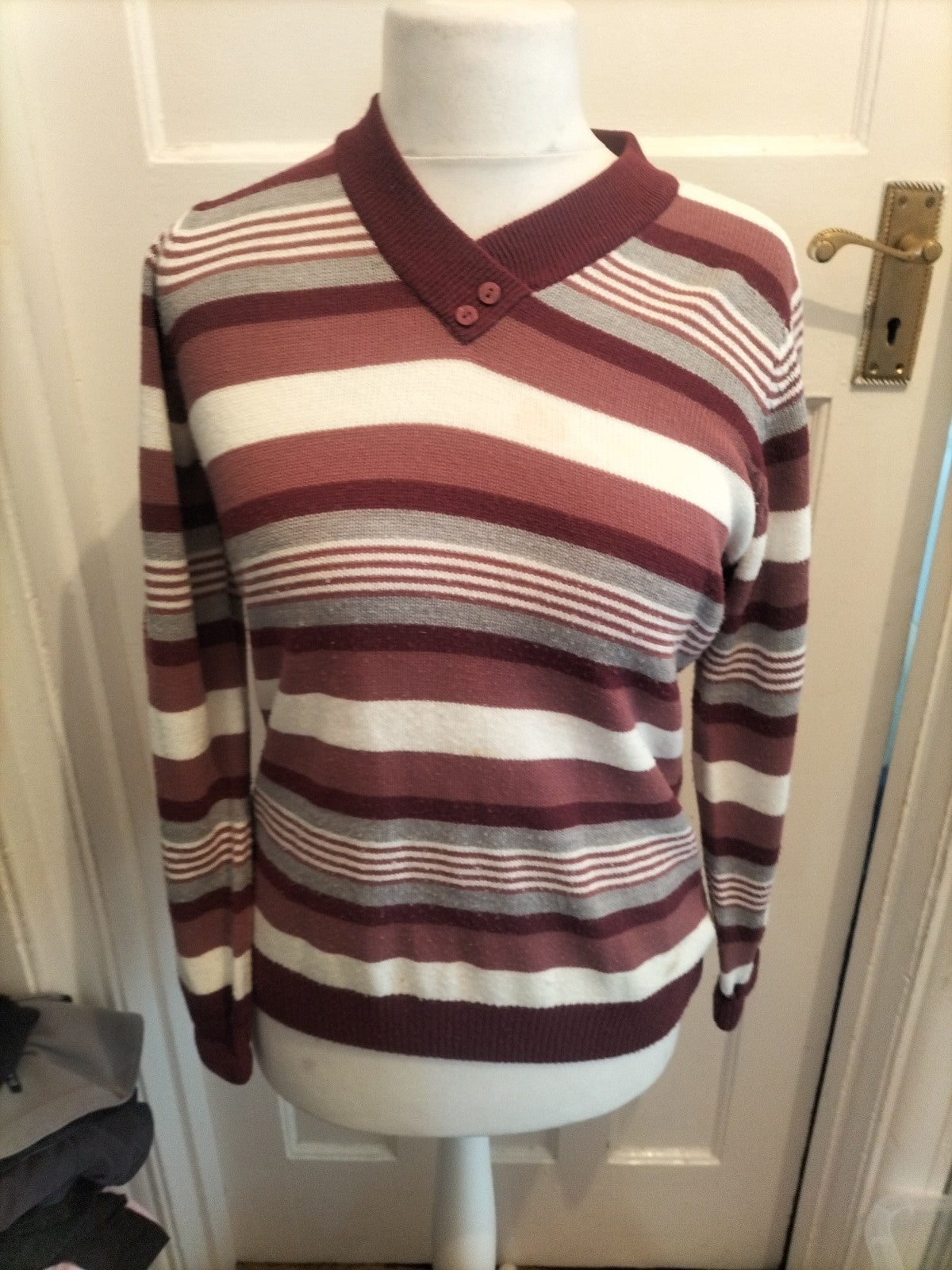Ladies Isle Size 10-12 Purple Striped Jumper Small Mark