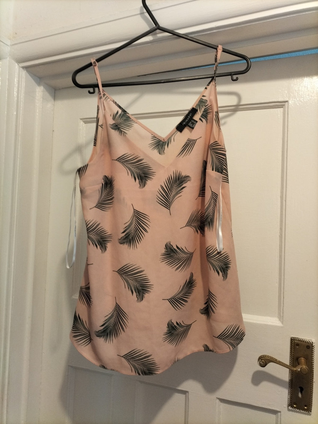 Ladies Primark Size 8 Pale Pink And Green Leaf Design Sleeveless Cami Top