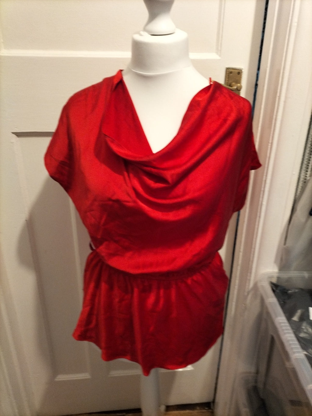 Ladies Quiz Size 10 Red Satin Short Sleeved Top