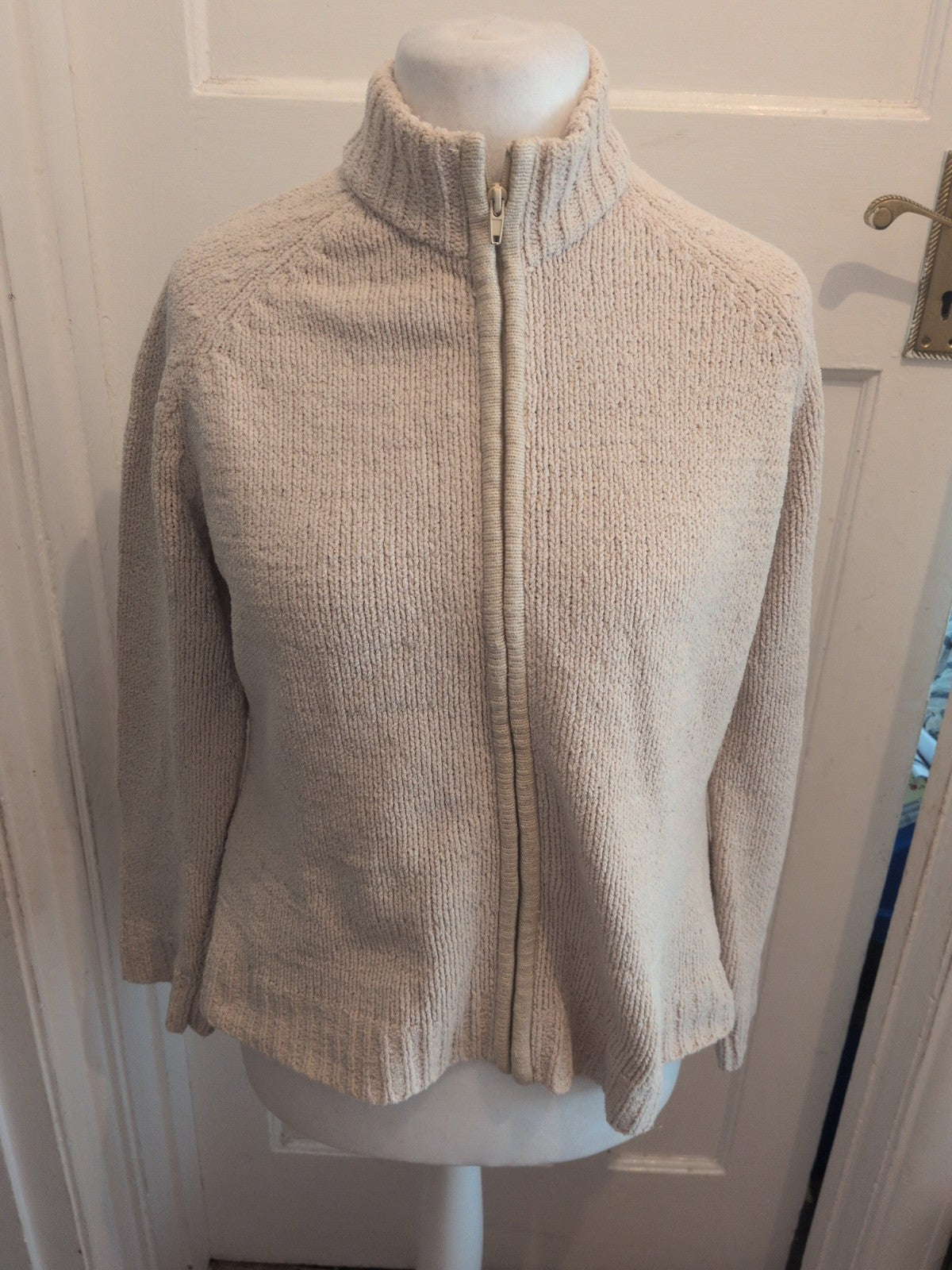 Ladies Tigi Size 14-16 Beige Full Zip Soft Jumper