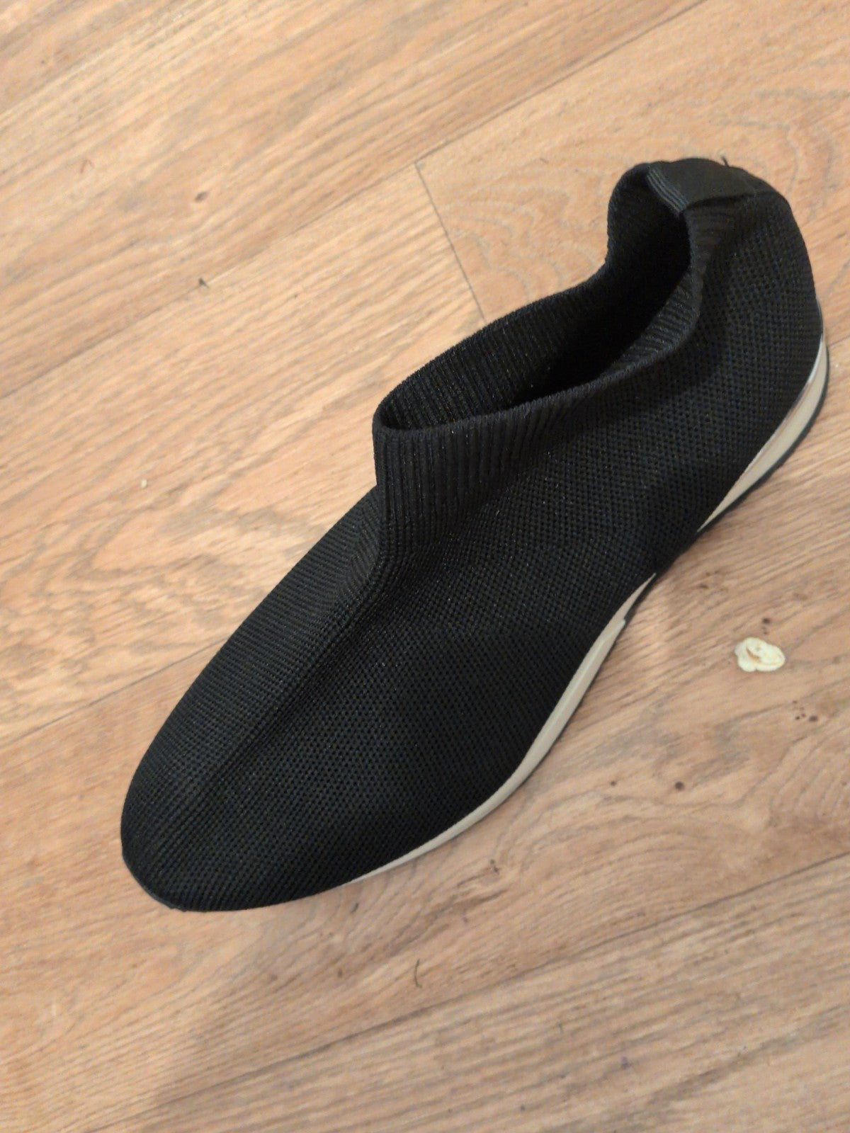 Brand New Cushion Walk UK 6 High Ankle Trainer