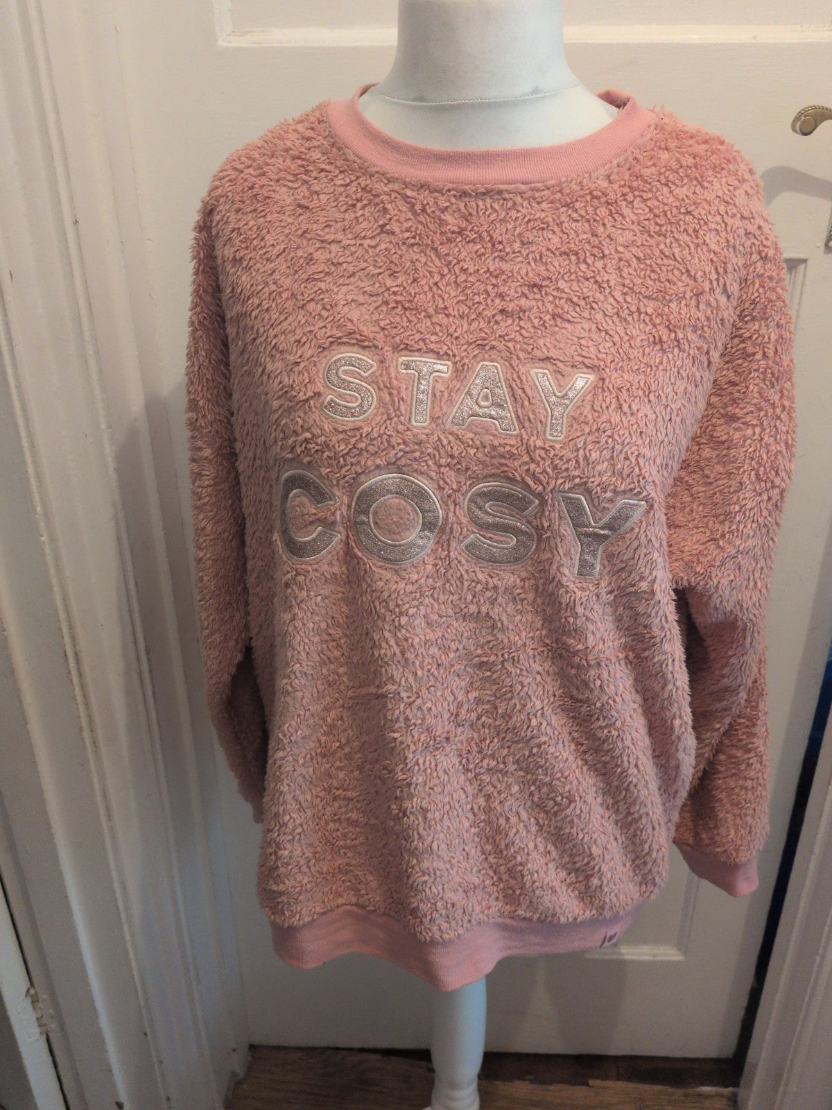 Ladies Primark Size Large Pink Fluffy Pullover Jumper Pyjama Nightwear