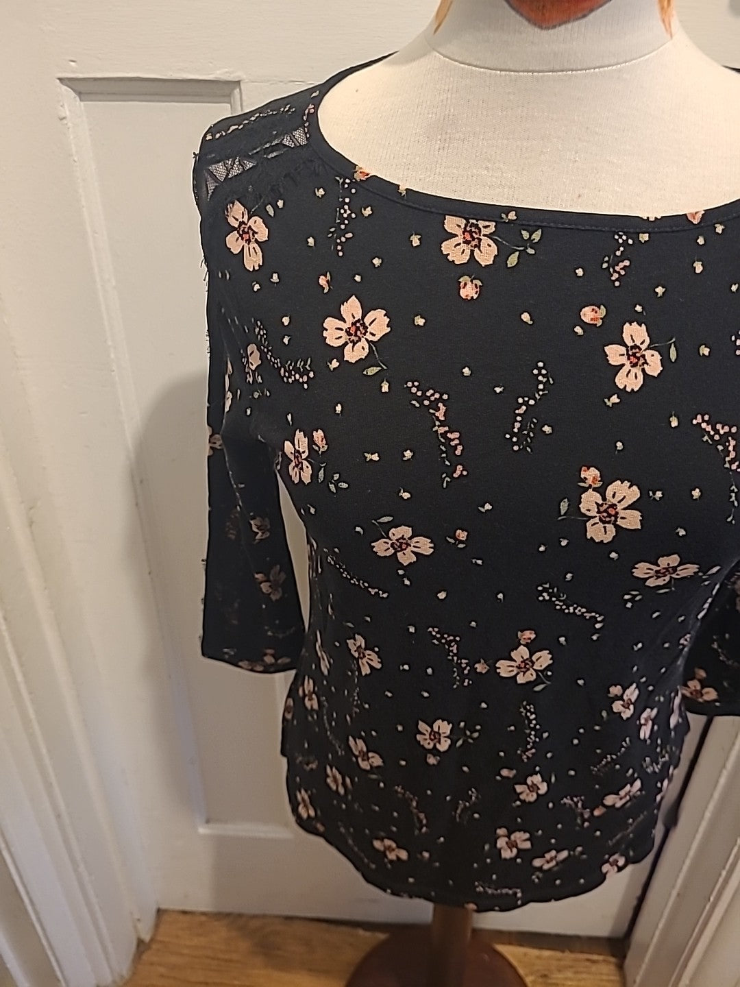 Ladies Marks And Spencer Size 10 Black With Pink Floral Long Sleeved Blouse