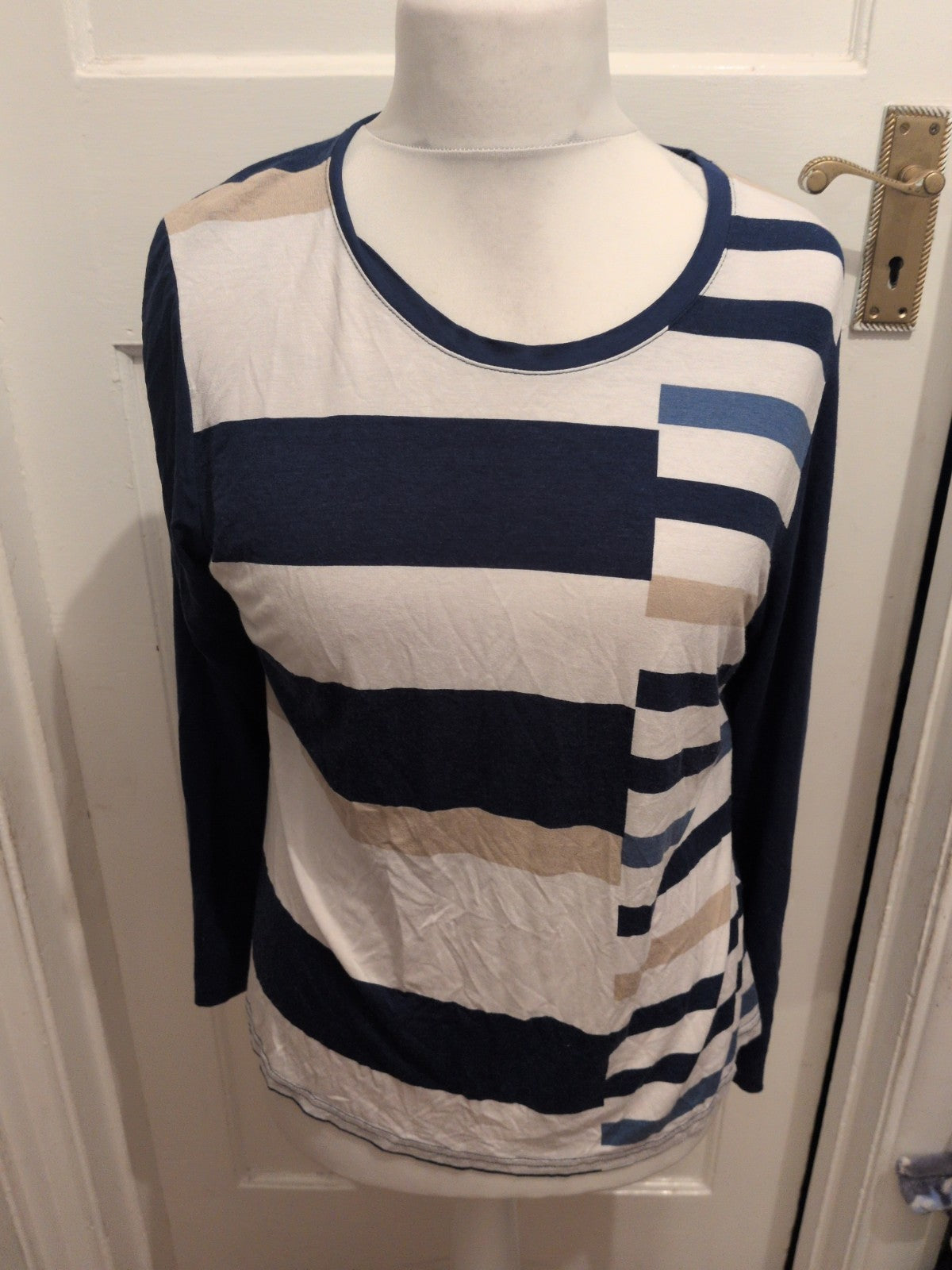 Pauporte Size 4 Navy With Multi Pattern Long Sleeve Blouse