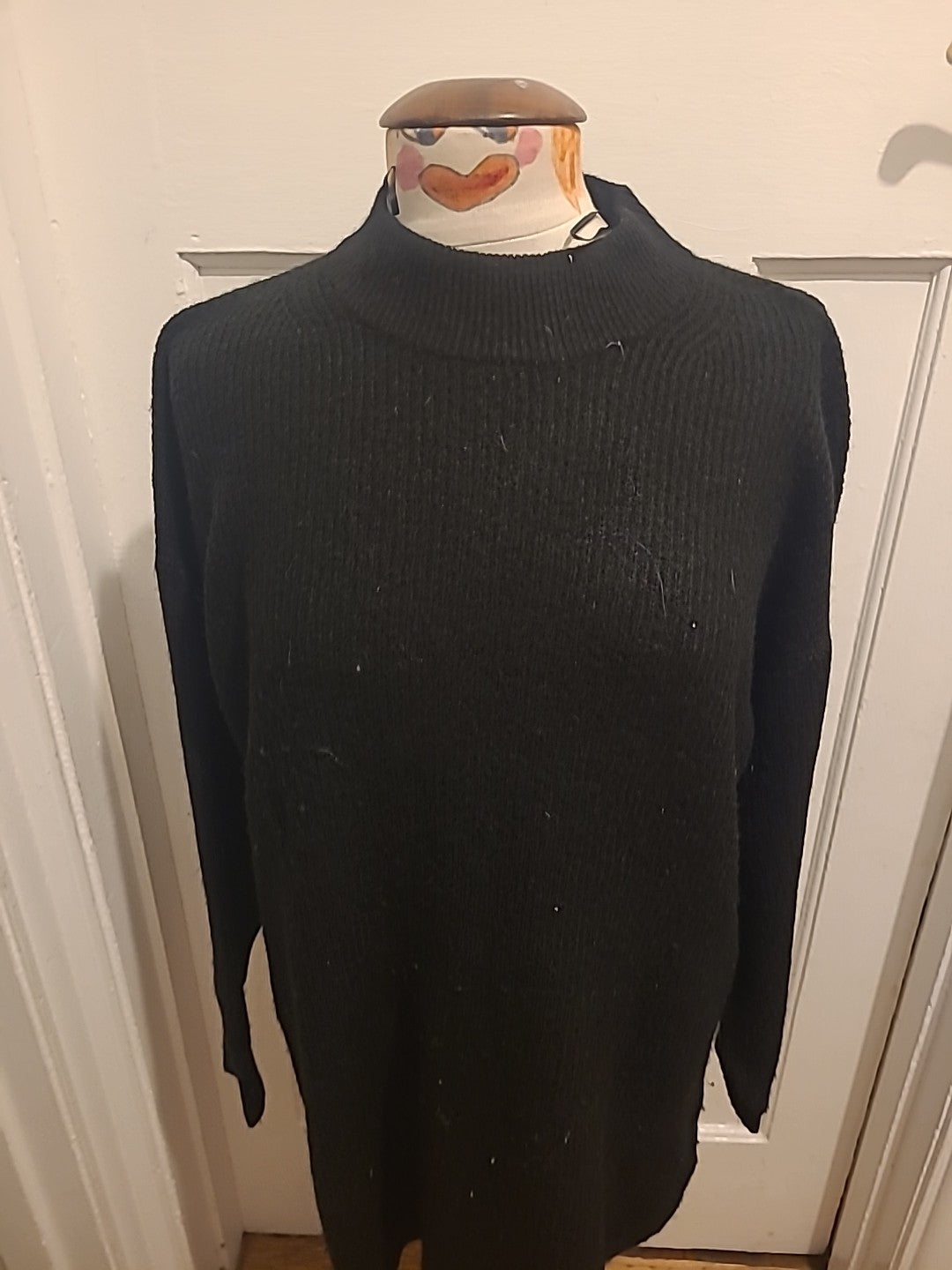 Ladies H&M Size Small Black Long Sleeved Ribbed Jumper