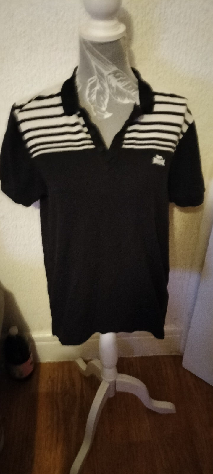 Mens Lonsdale Size Small Black Short Sleeved Polo