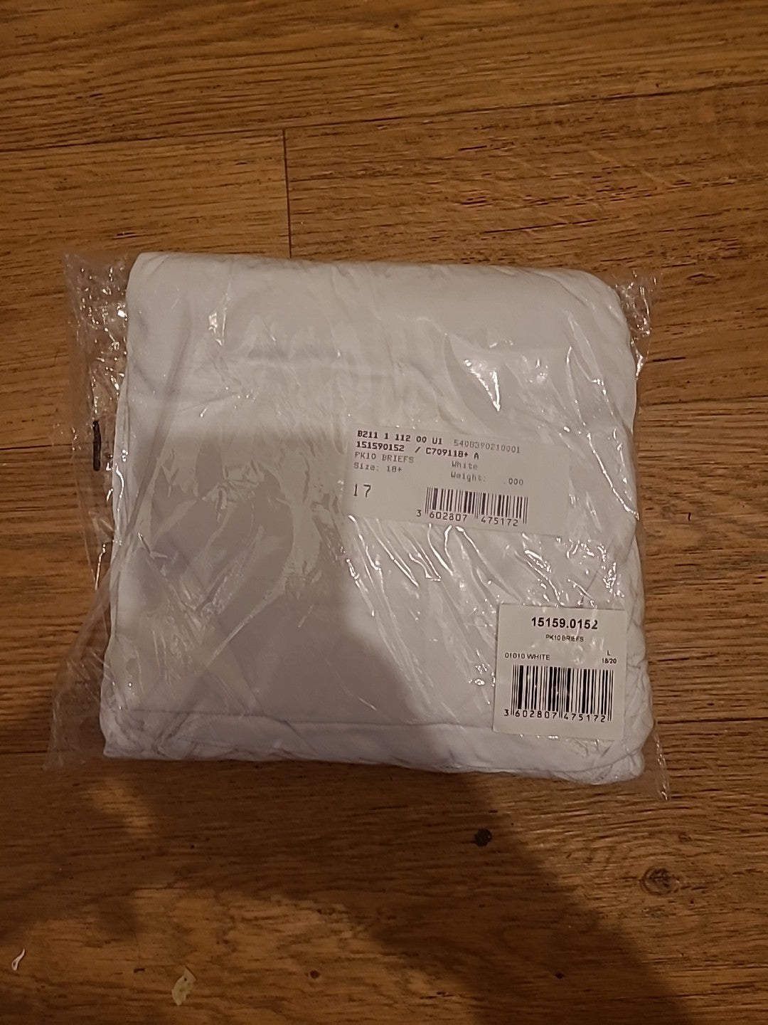 Brand New Ladies Size 18-20 White Briefs Approx 10-15