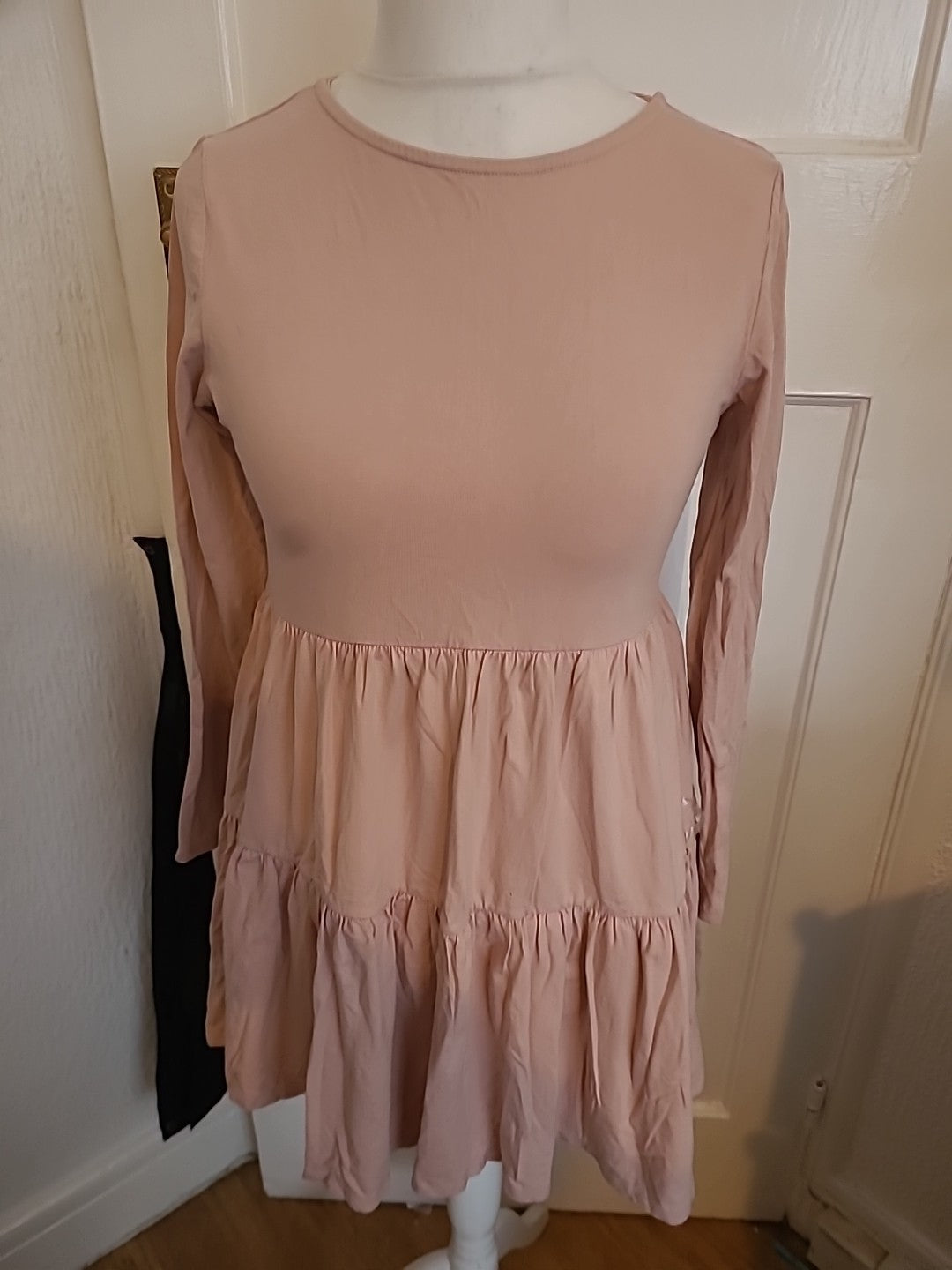 Boohoo Size 10 Pale Pink Long Sleeved Frill Dress