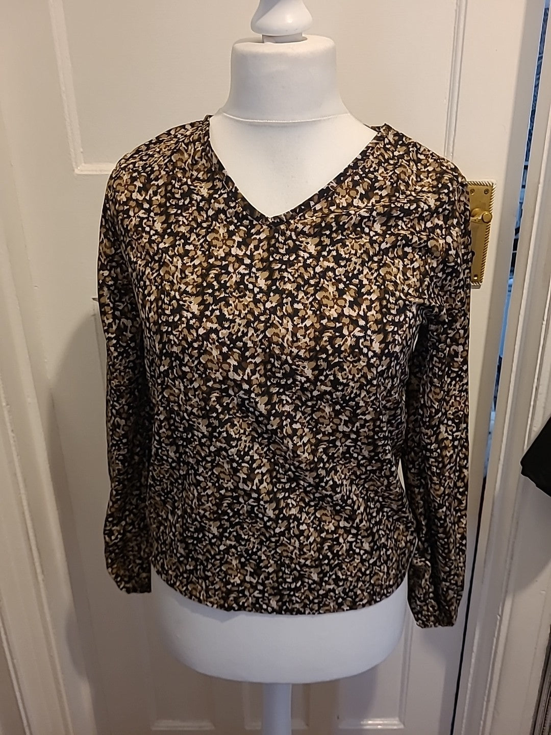 Ladies Shein Size Small Dark Colouring Speckle Blouse Long Sleeved