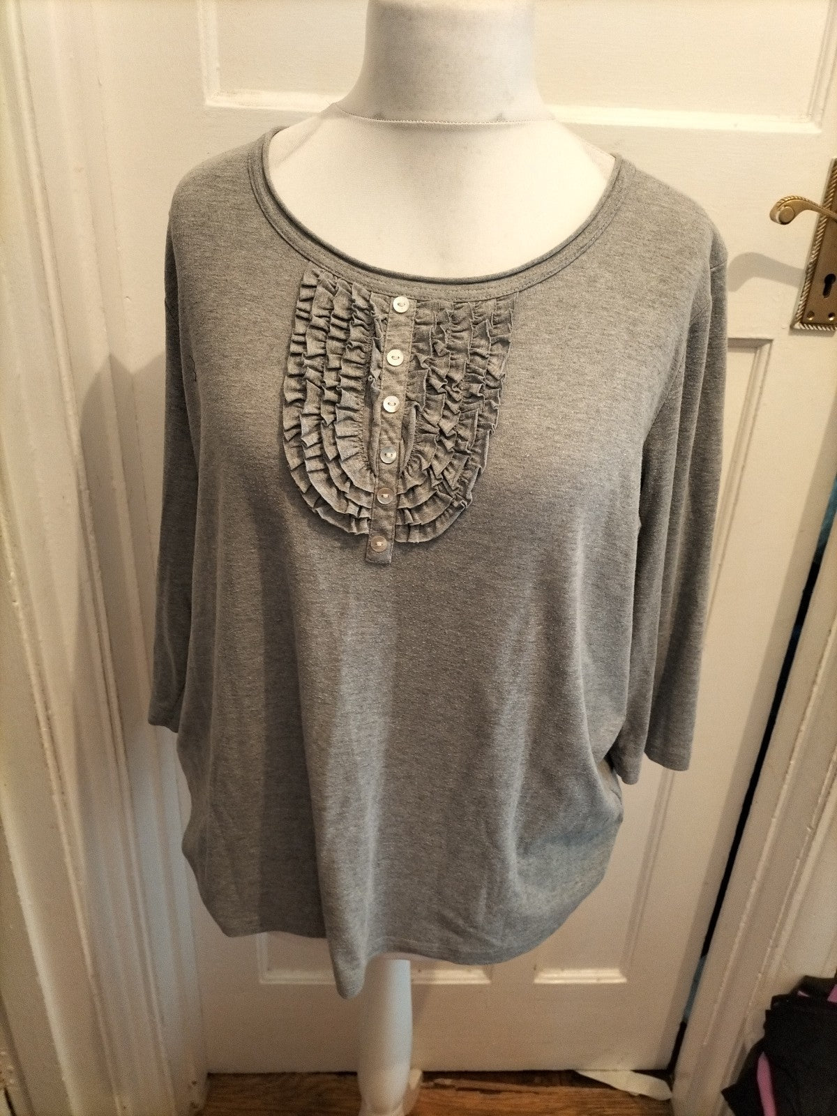 BM Casual Xl grey Scoop Neck Patterned Chest Long Sleeve Blouse