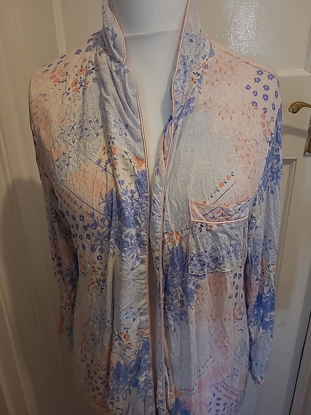 Ladies F&F Size 12-14 Lilac/Pink Long Sleeved Open Night Gown
