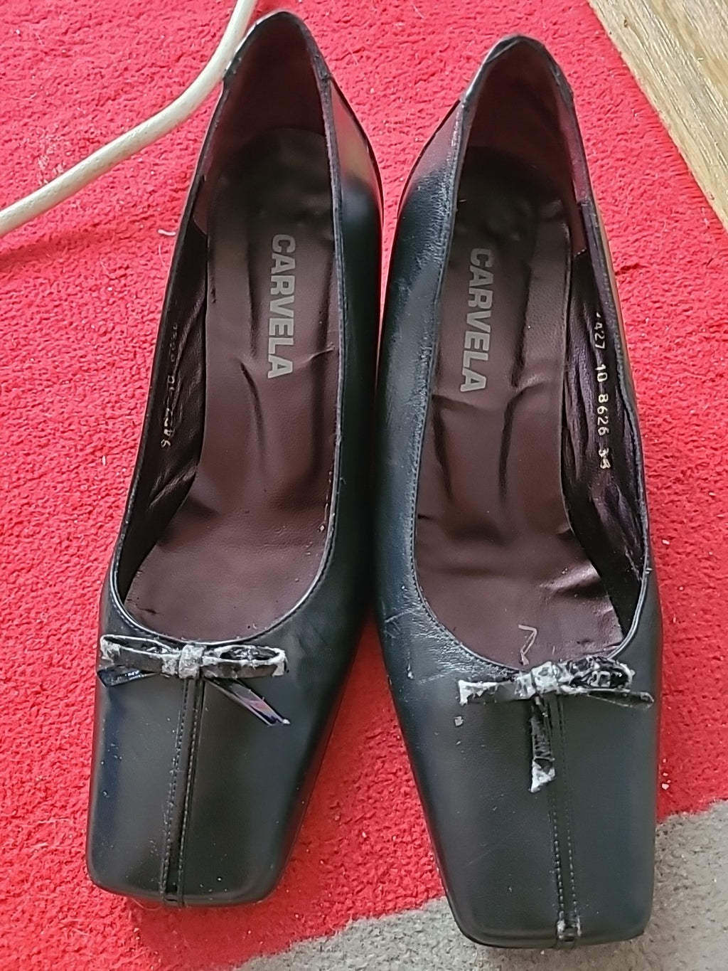 Ladies Carvela Size Uk 5 Black Close Toe Court Shoes
