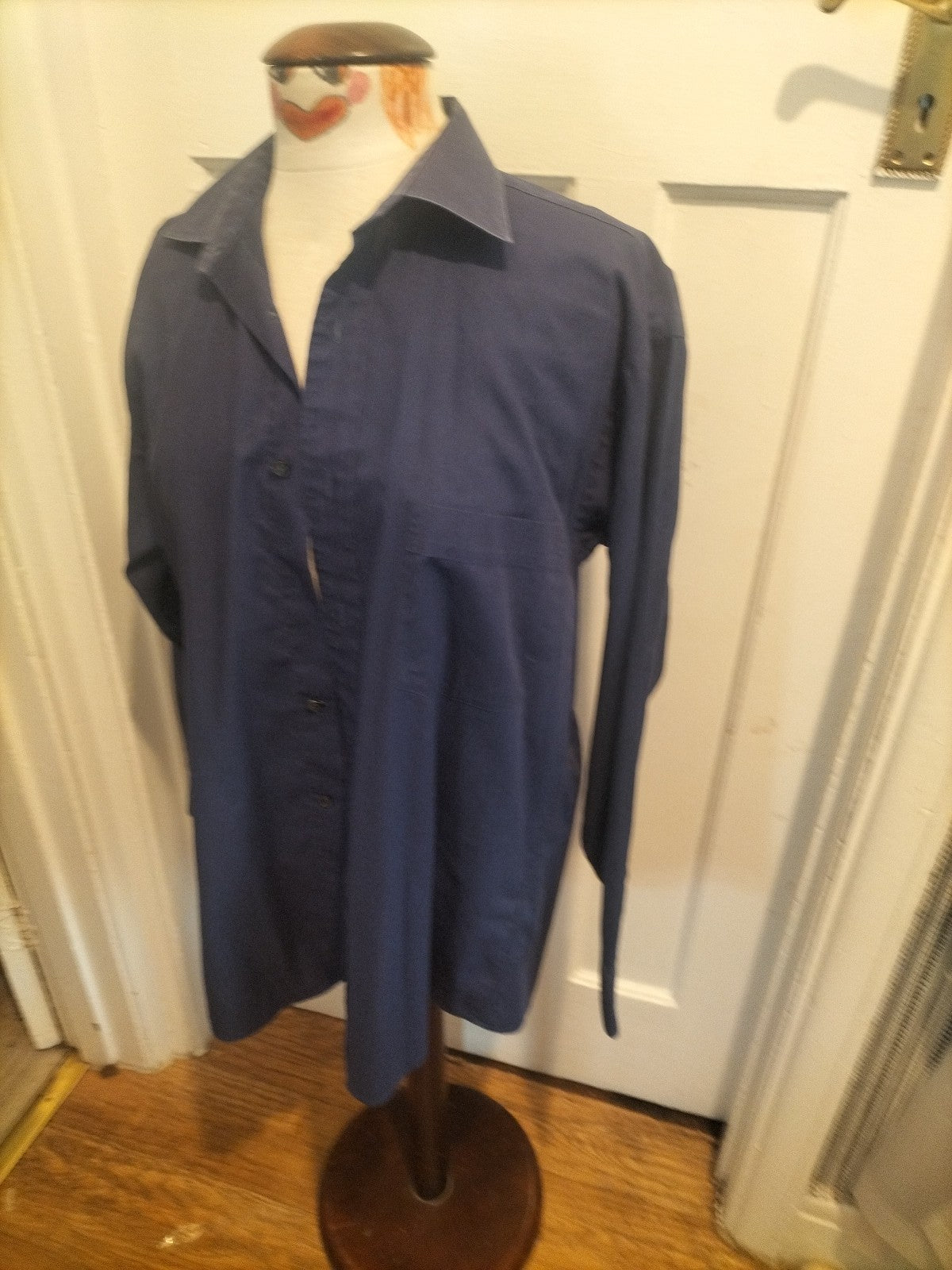 Mens Van Heusen Size 15.5" Navy Long Sleeved Shirt(Marked Collar)