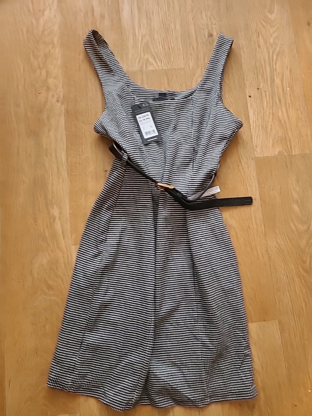 Brand New Ladies New Look Size 6 Check Sleeveless Short Dress