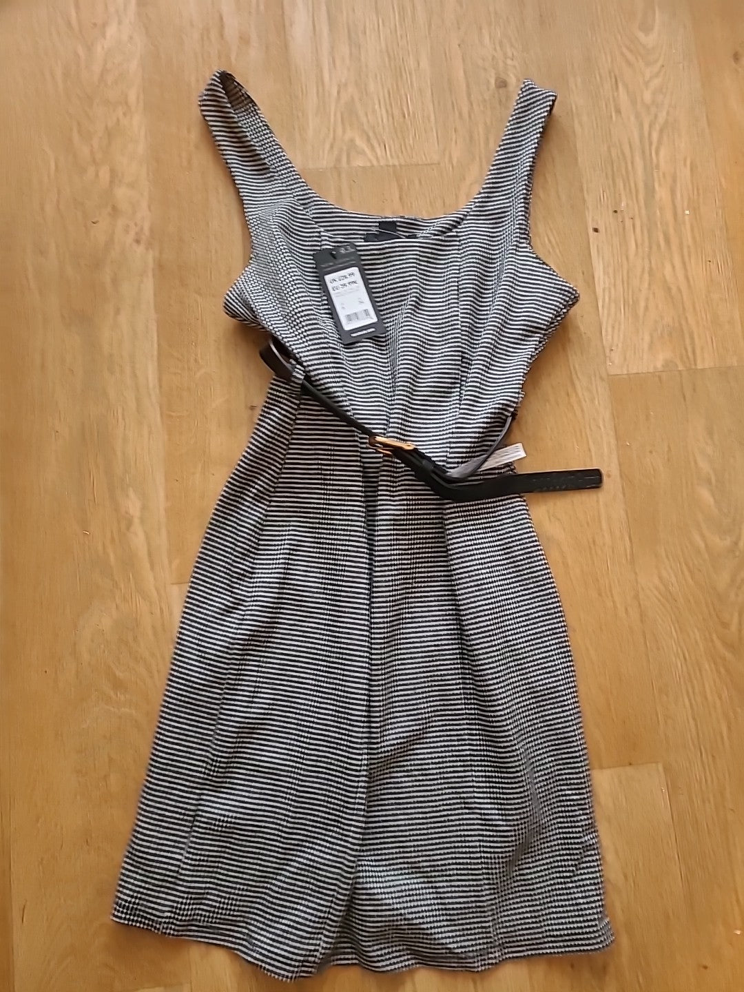 Brand New Ladies New Look Size 6 Check Sleeveless Short Dress