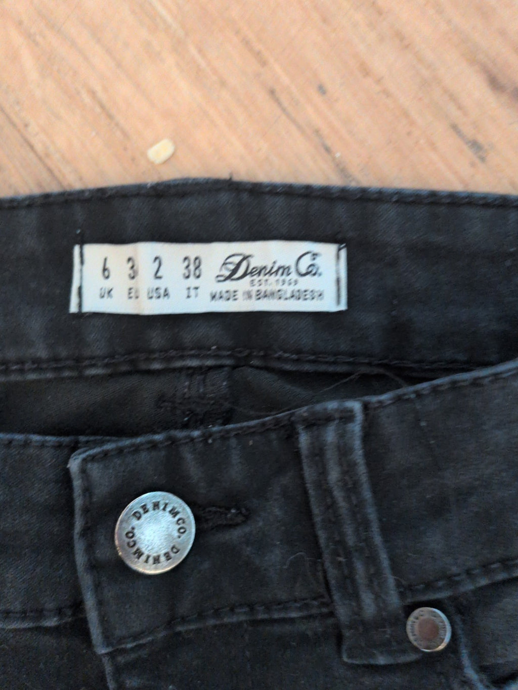 Ladies Denim&Co 6 Black Skinny Jeans