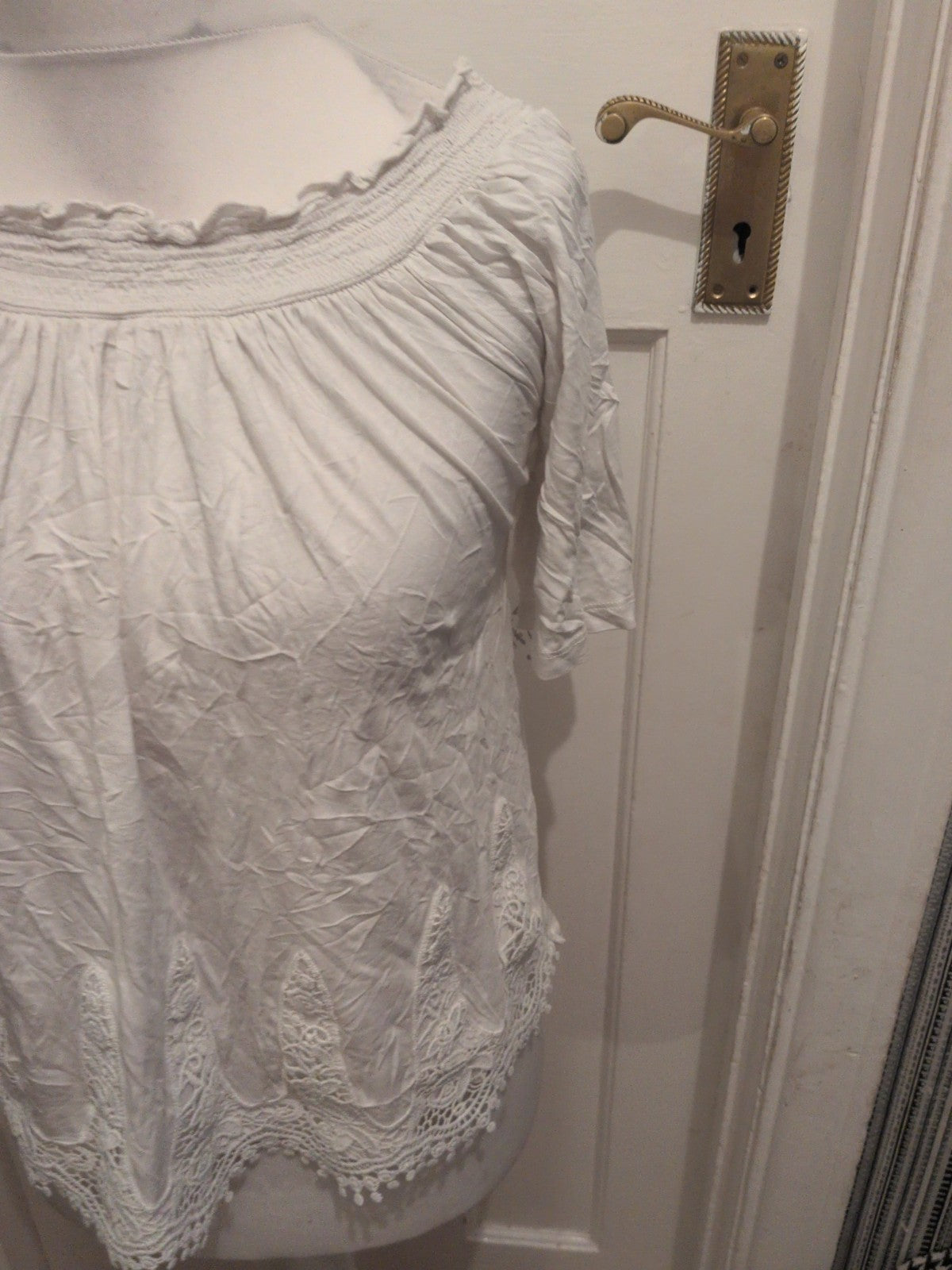 George 14 White Short Sleeve Lacey Hems Blouse