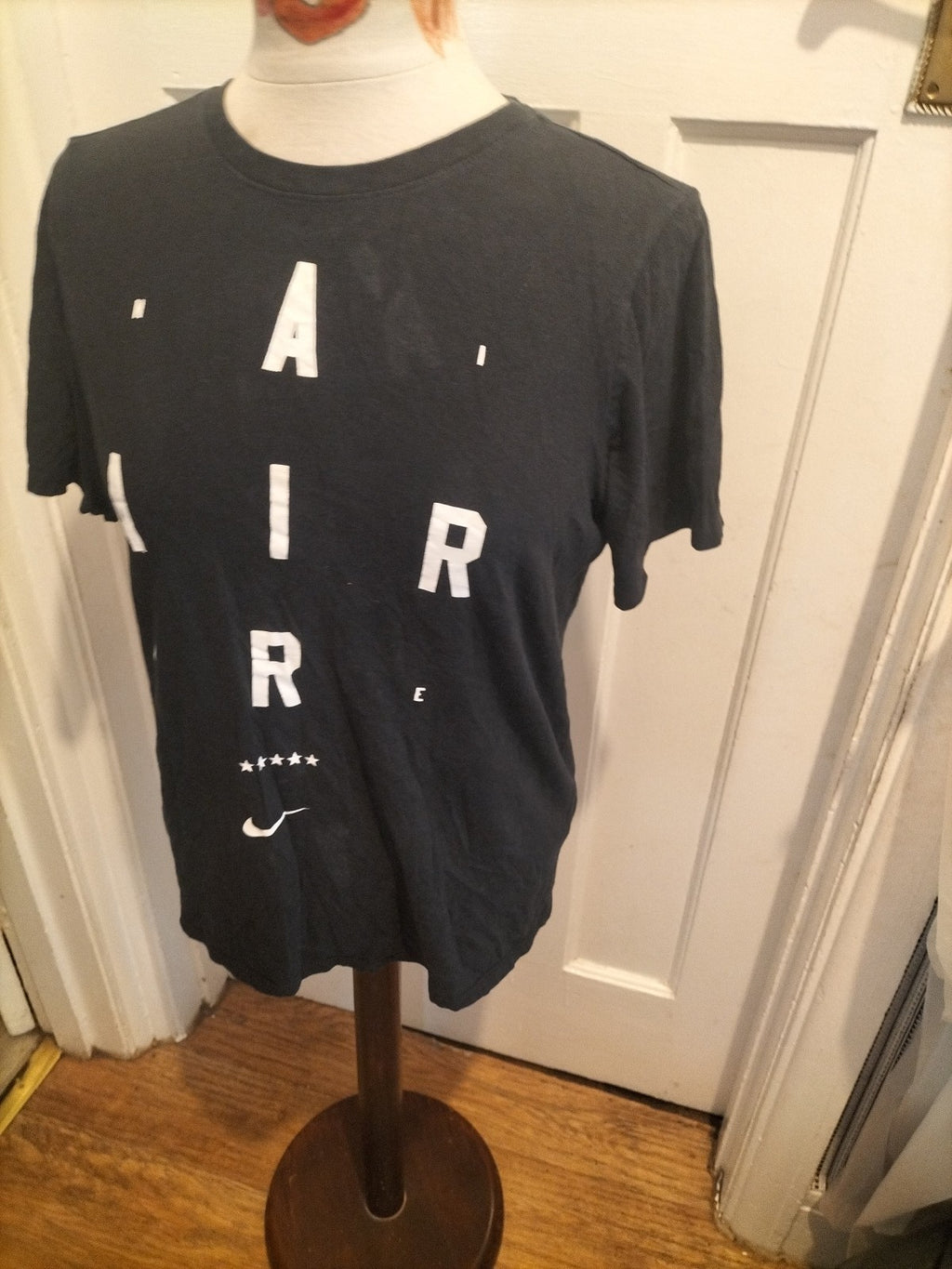Mens Nike Size XL Athletic Fit Black Tshirt