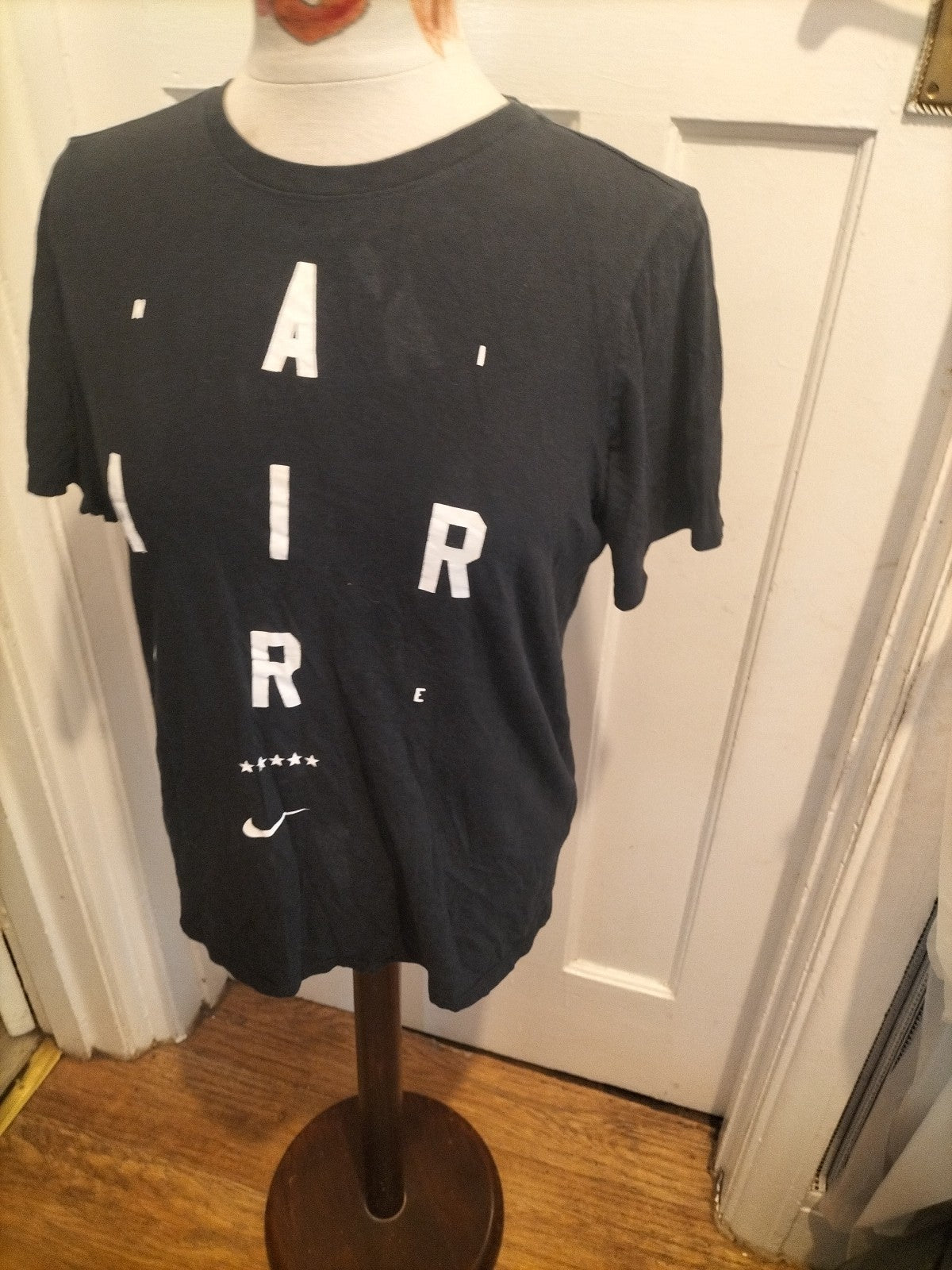 Mens Nike Size XL Athletic Fit Black Tshirt
