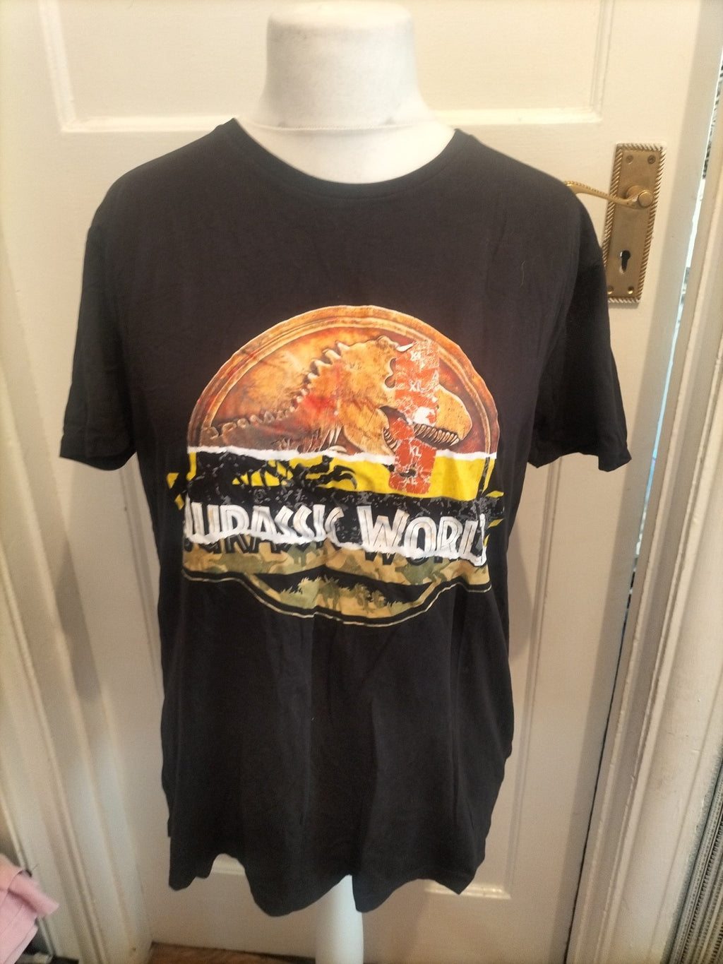 Mens Primark Size XL Jurassic World T-shirt