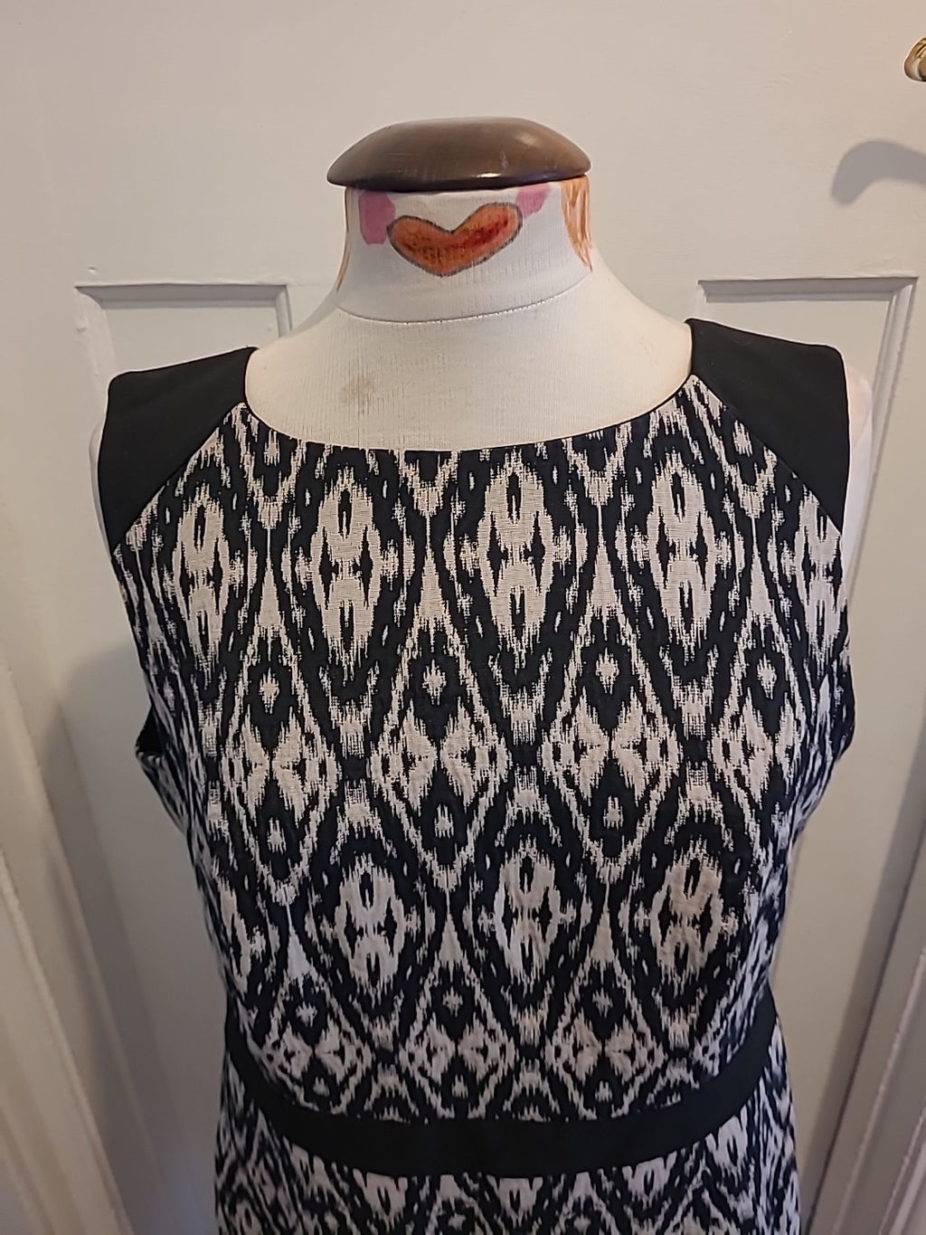 Ladies Bhs Size 16 Beige/Black Sleeveless Lined Dress