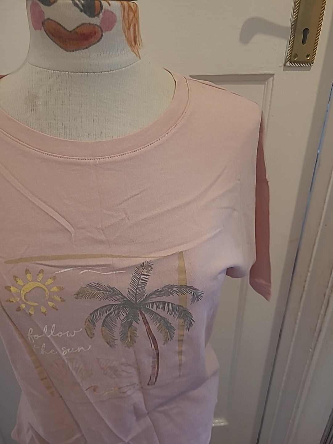 Ladies Day Dreams Size Small Pink Palm Tree Pyjama Top