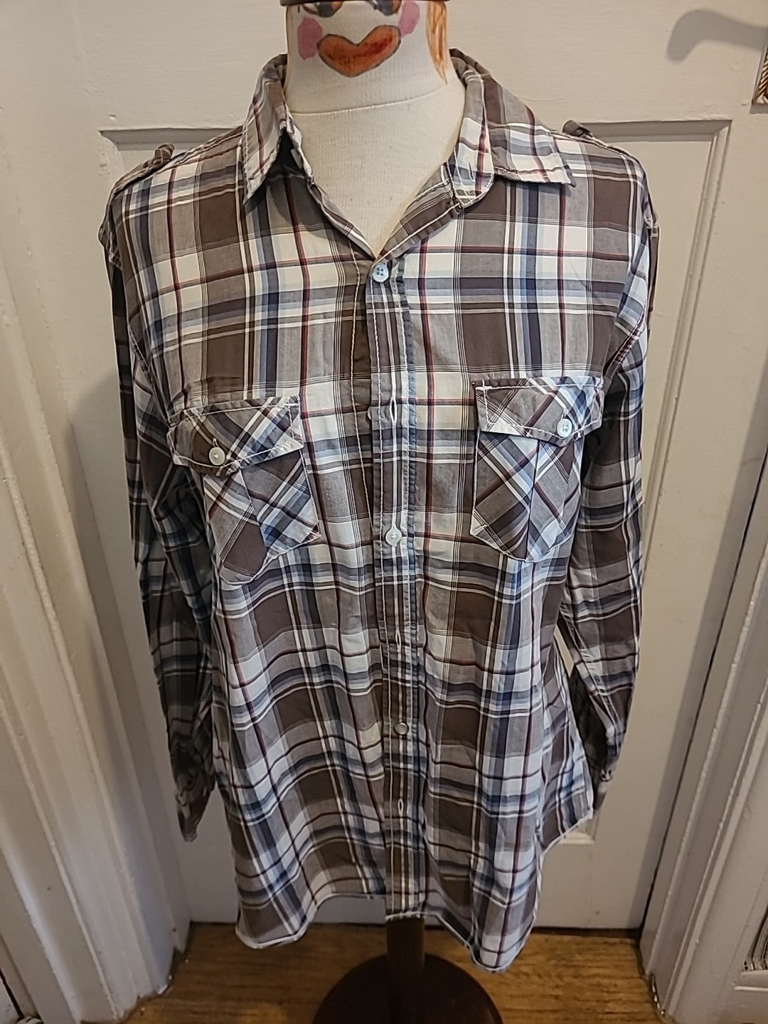 Mens Cherokee Size Medium Beige/Purple Check Long Sleeved Shirt
