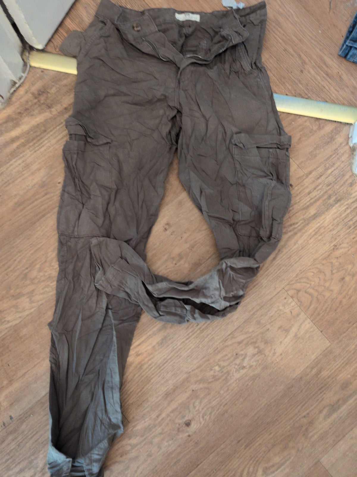 Stradivarius 12 Khaki Cargo Trousers