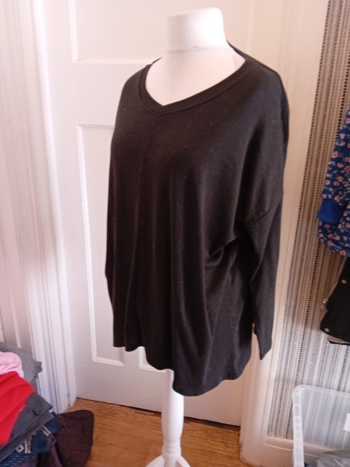 3XL Black Long Sleeved Slight V Neck Jumper
