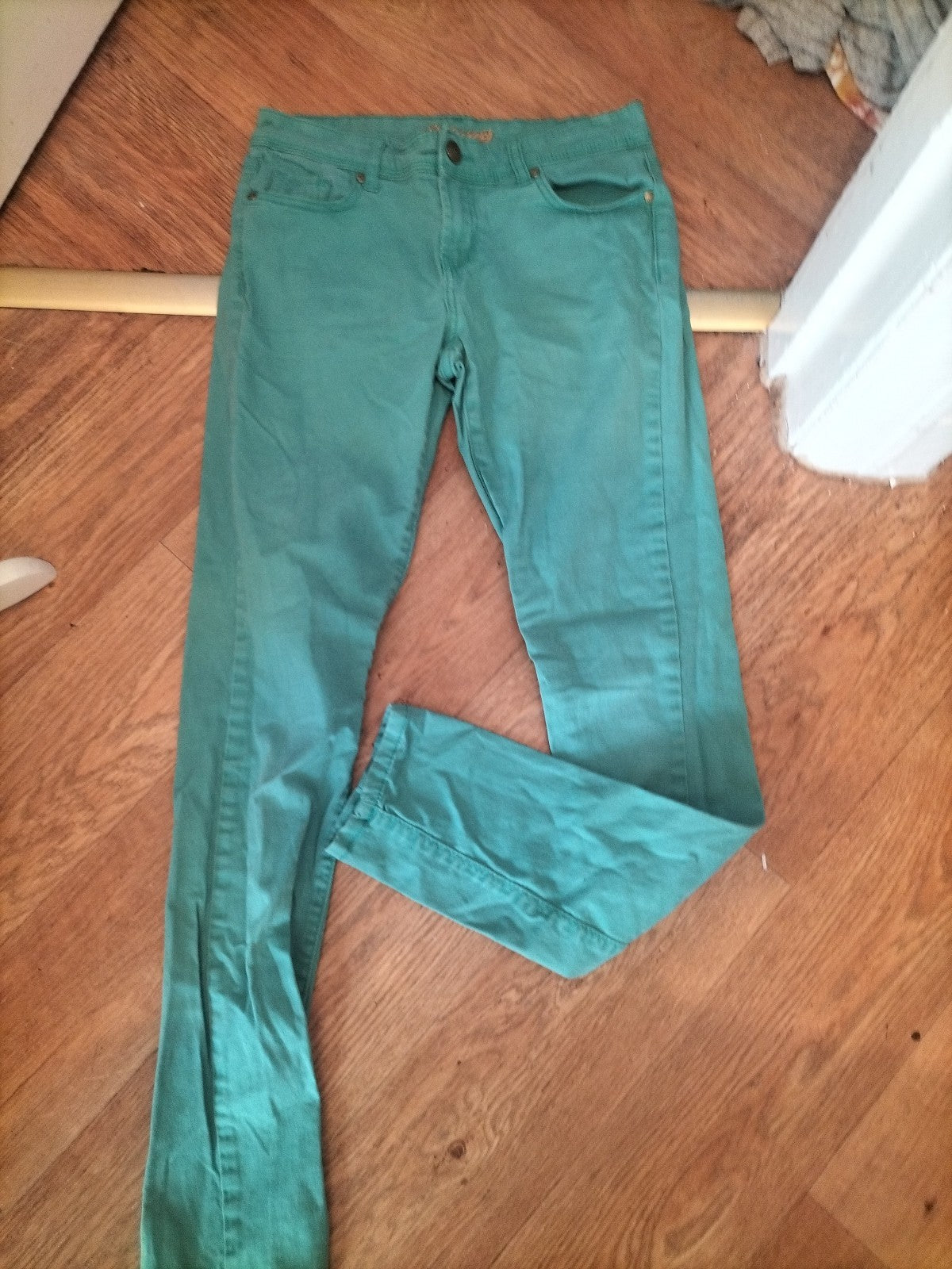 Ladies Denim+Co Size 10 Turquoise Skinny Jeans