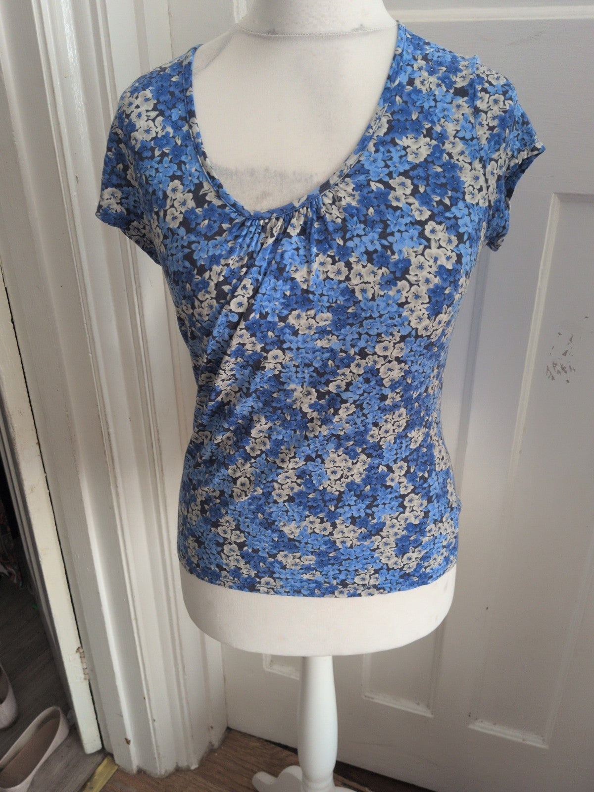 Phase Eight 12 Blue/White Short Sleeve Blouse Floral