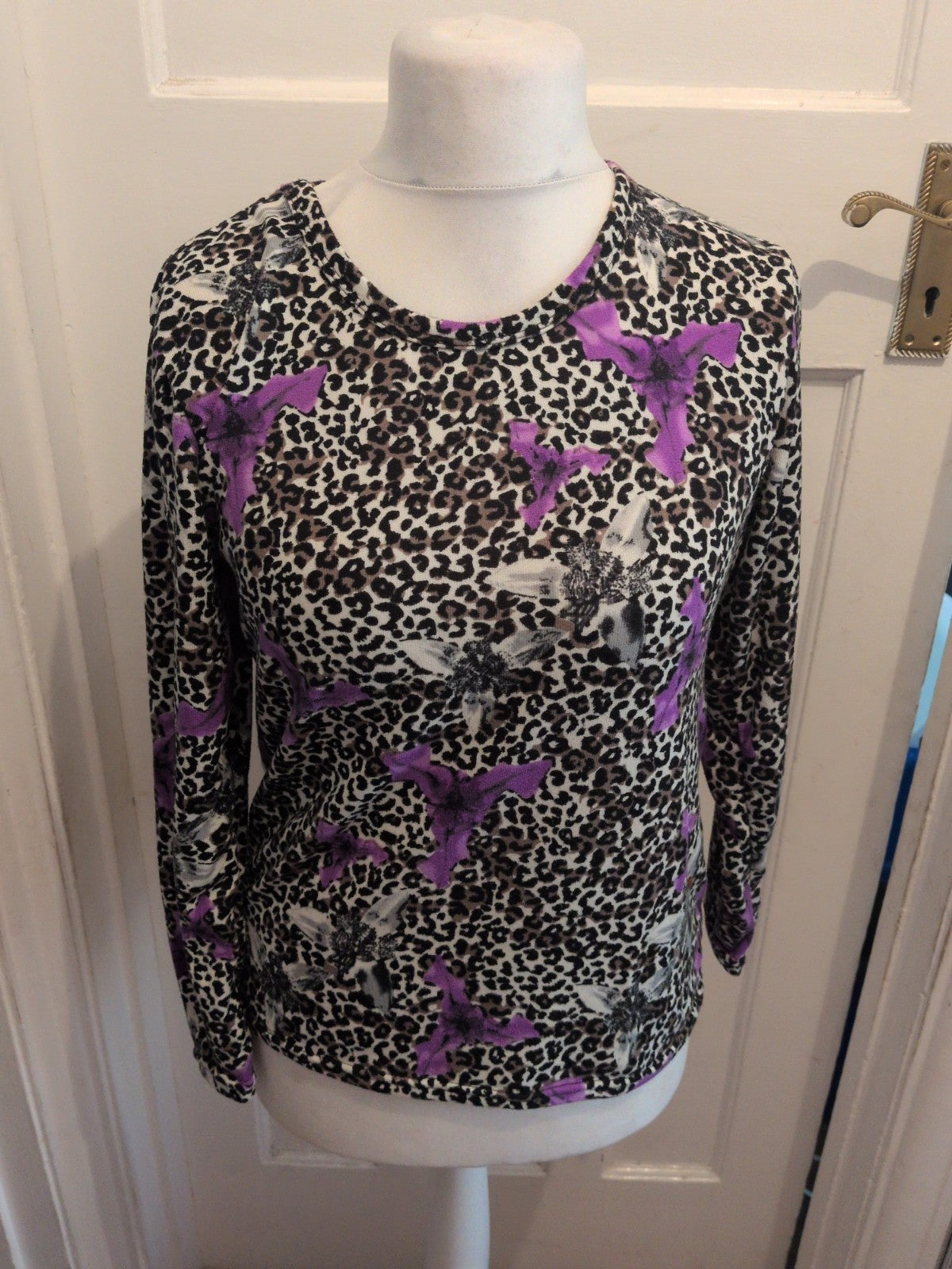 Ladies Blue Fashion Size M/L Leopard Print Purple Flower Jumper