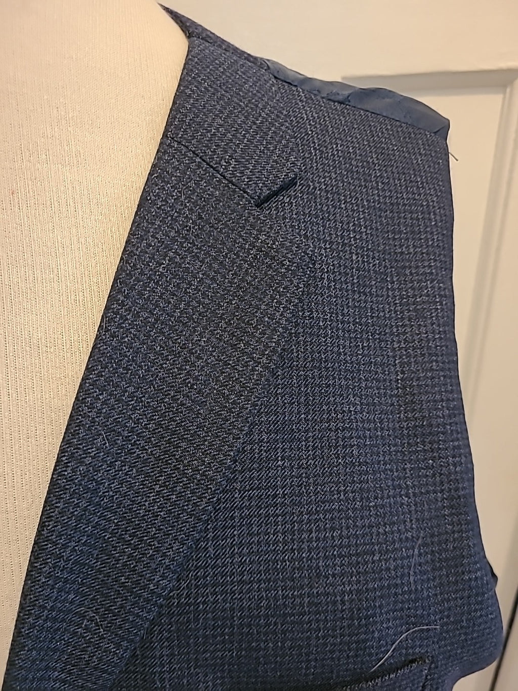 Mens Hammond&Co Size 42" Navy Patterned Waistcoat