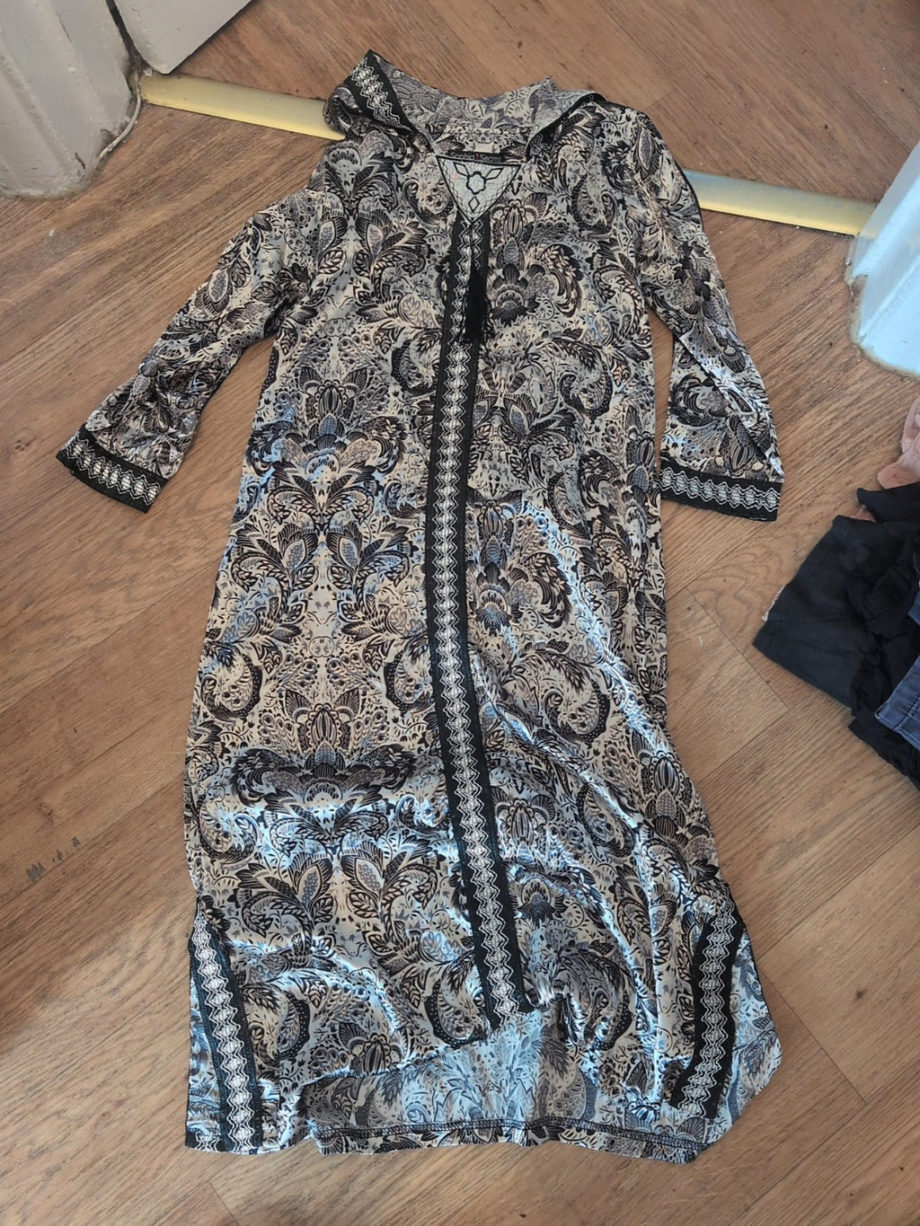 Sophia Secret 8 Multicoloured Hooded 3/4 Kimono