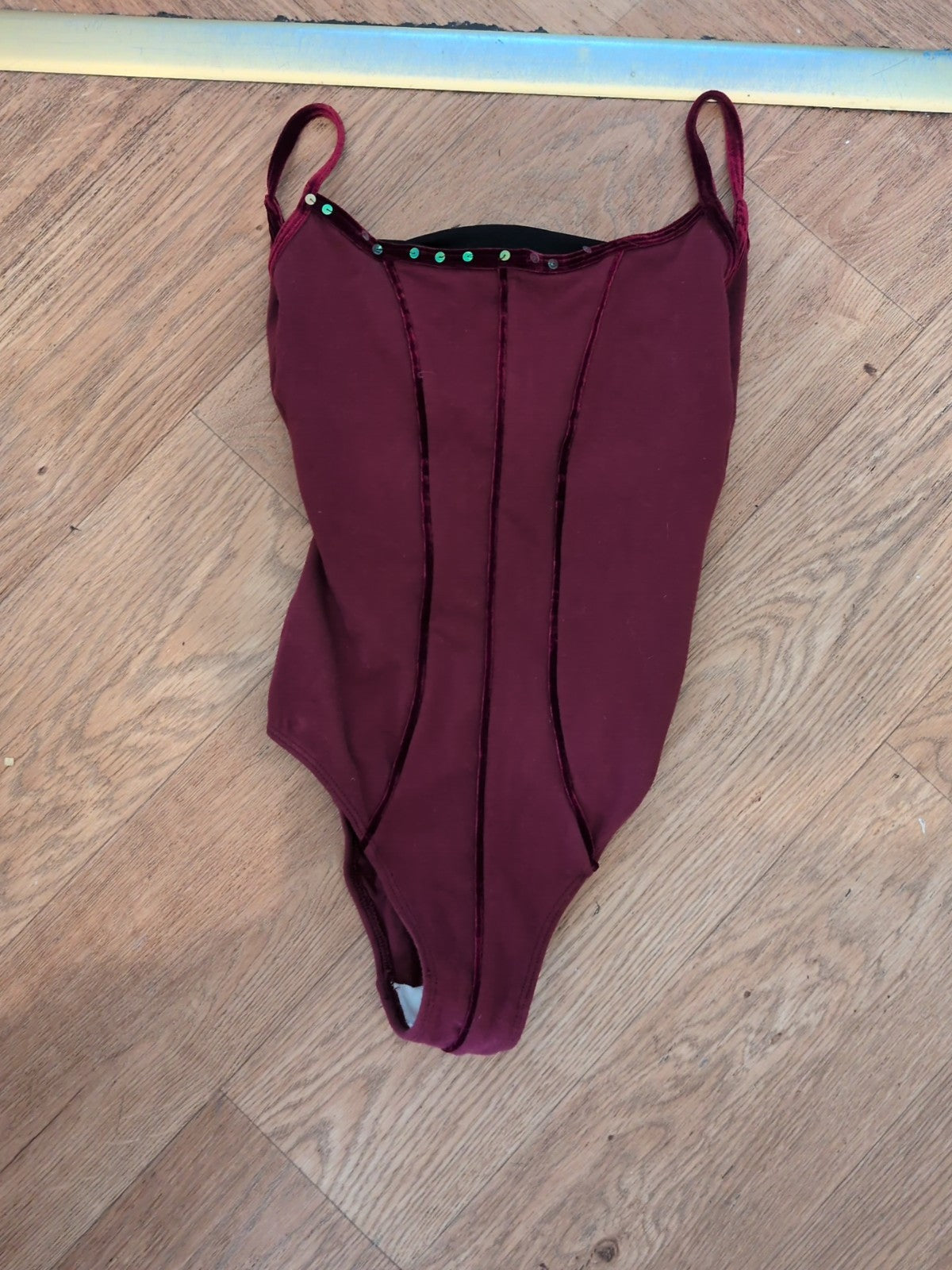 Danskin Small Burgundy Sleeveless Bodysuit