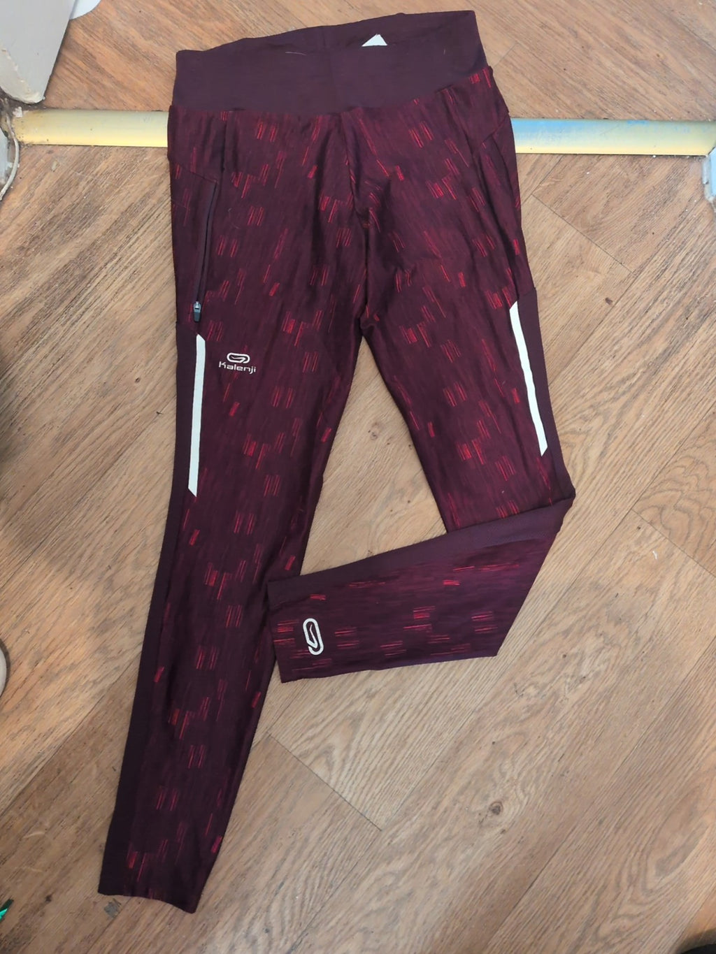 Decathlon S/M Purple Leggings