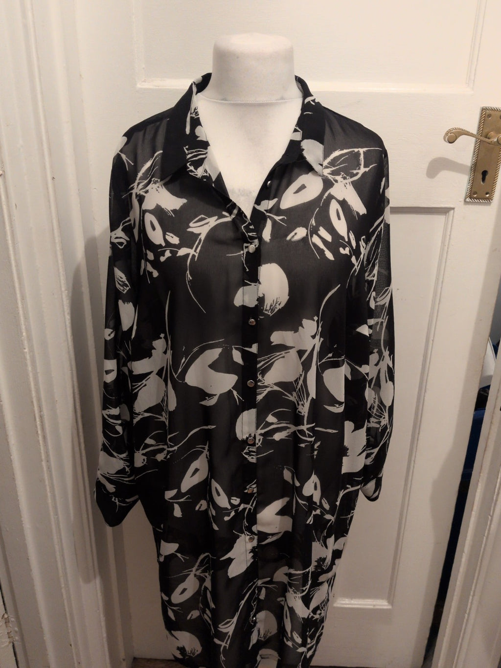 XL Black And White Semi See Through Long Sleeve Shirt Dress