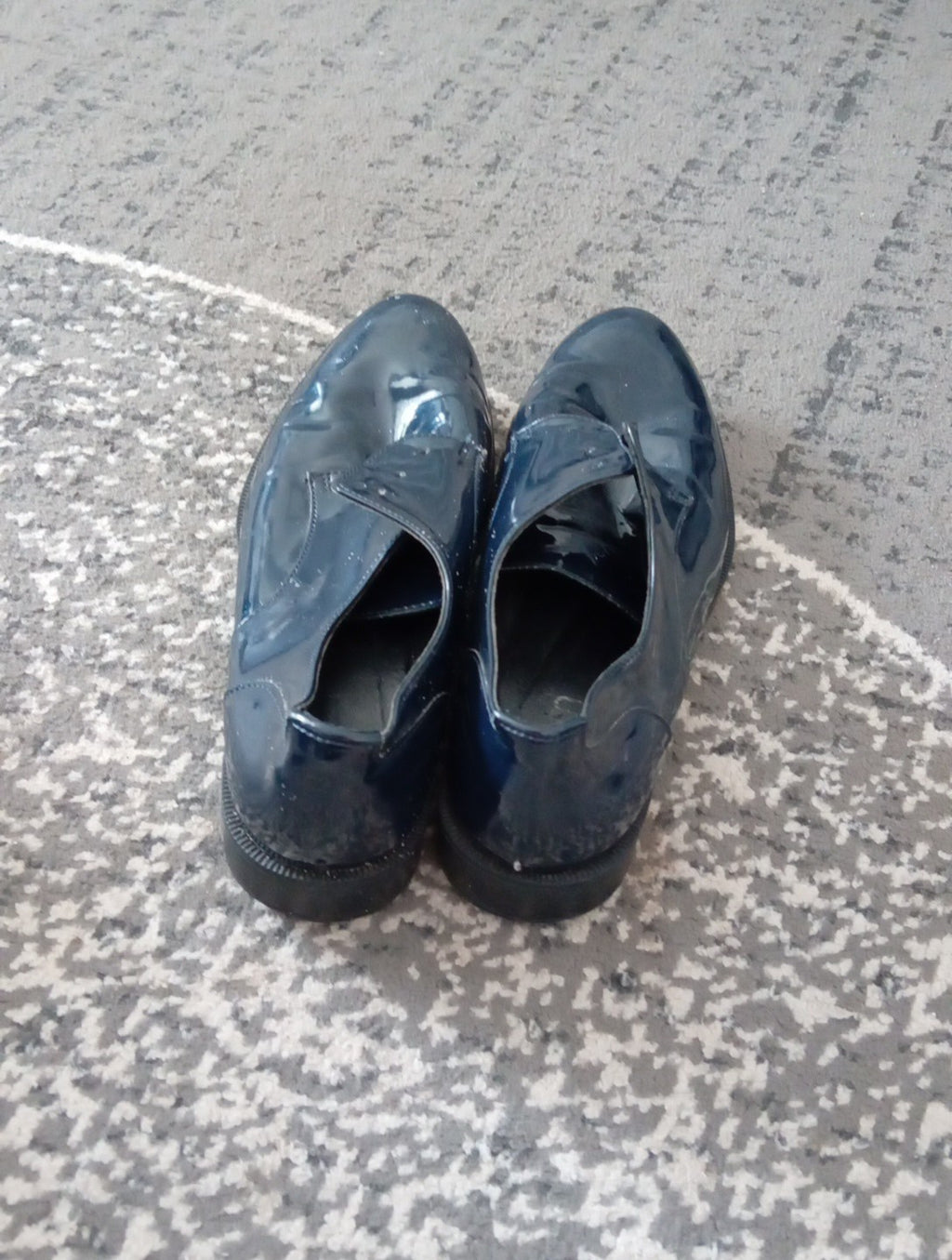 Ladies Size 5 Navy Patent Lace Ups [ No Laces]