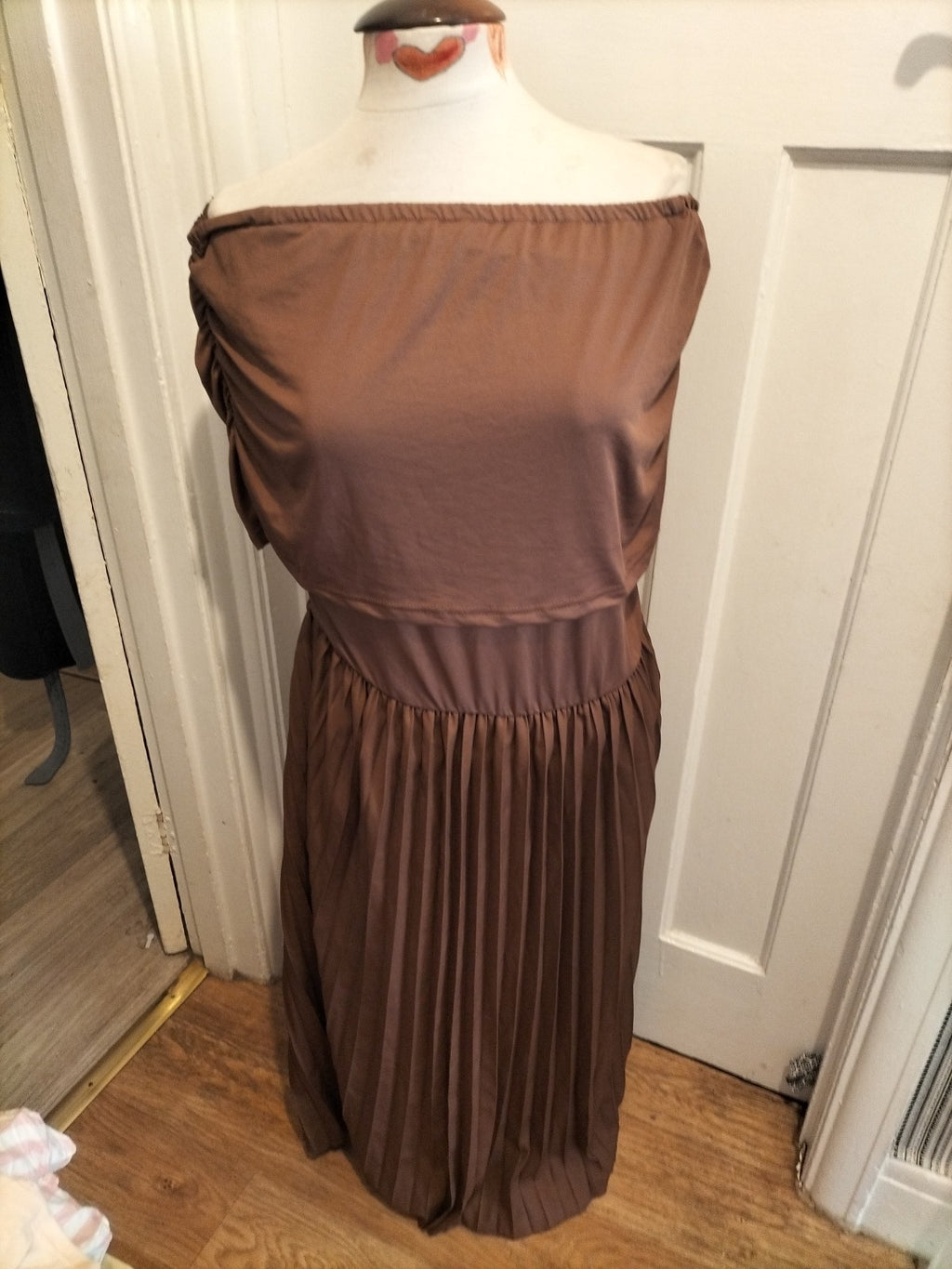 Ladies Shein Size XL Curve Brown Elasticated Hem Dress