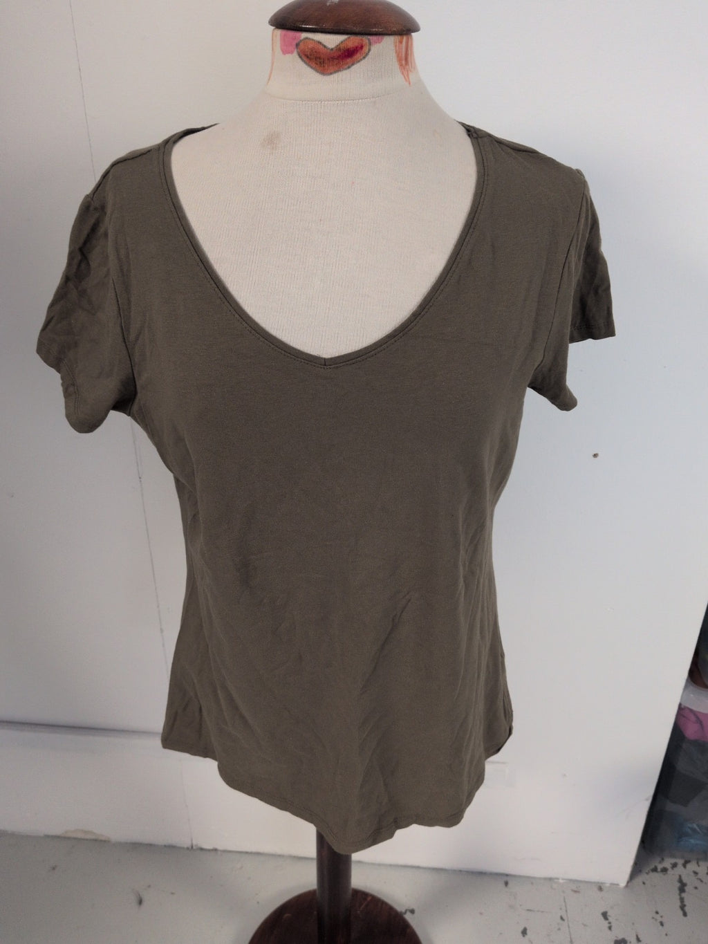 Primark 18-20 Khaki Stretch Vee Short Sleeved