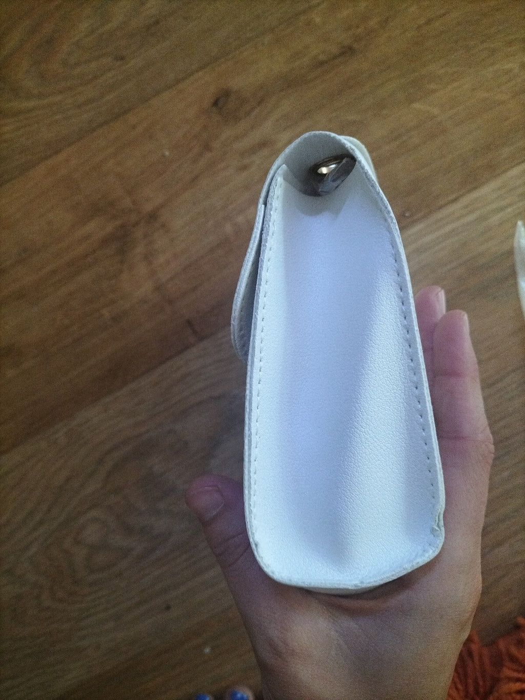 Brand New Ladies White Faux Leather Small Square Chain Crossbody Bag