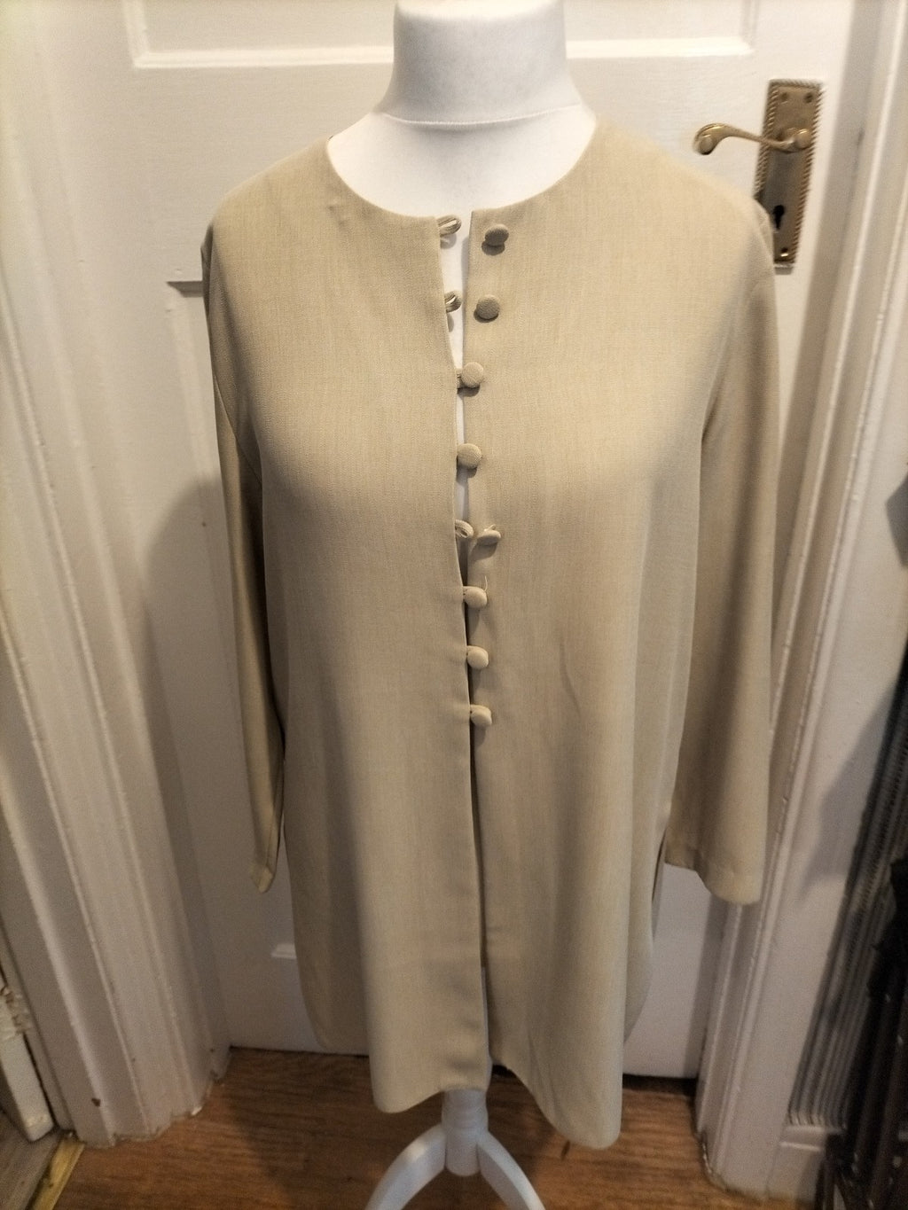 Ladies C&A Size Large Beige Lined Buttoned Longline Blouse/Blazer