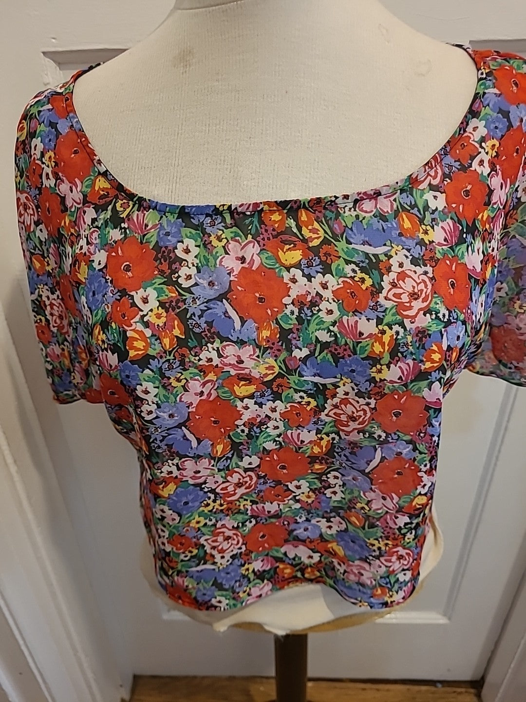 Ladies George Size 12 Multicolored Short Sleeve See Through Top