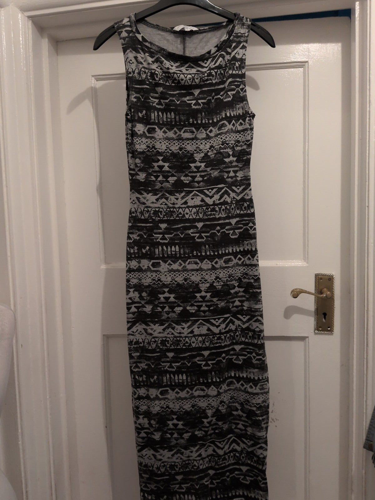 New Look 8 Charcoal And White Sleeveless Pencil Dress