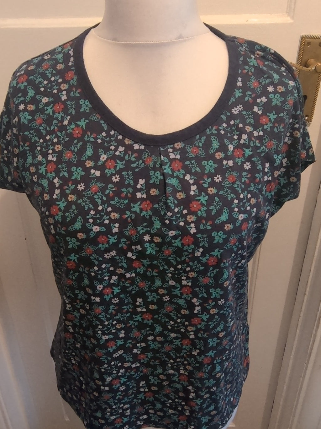 Trespass Large Navy Floral Short Sleeve Blouse
