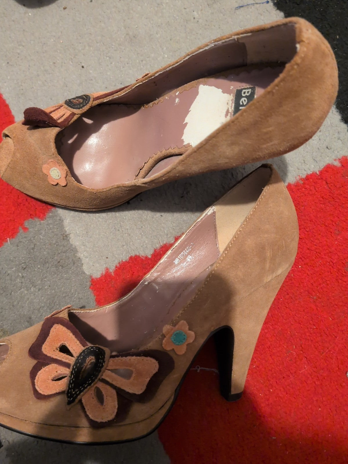Bertie EU 39 Brown Heels Floral