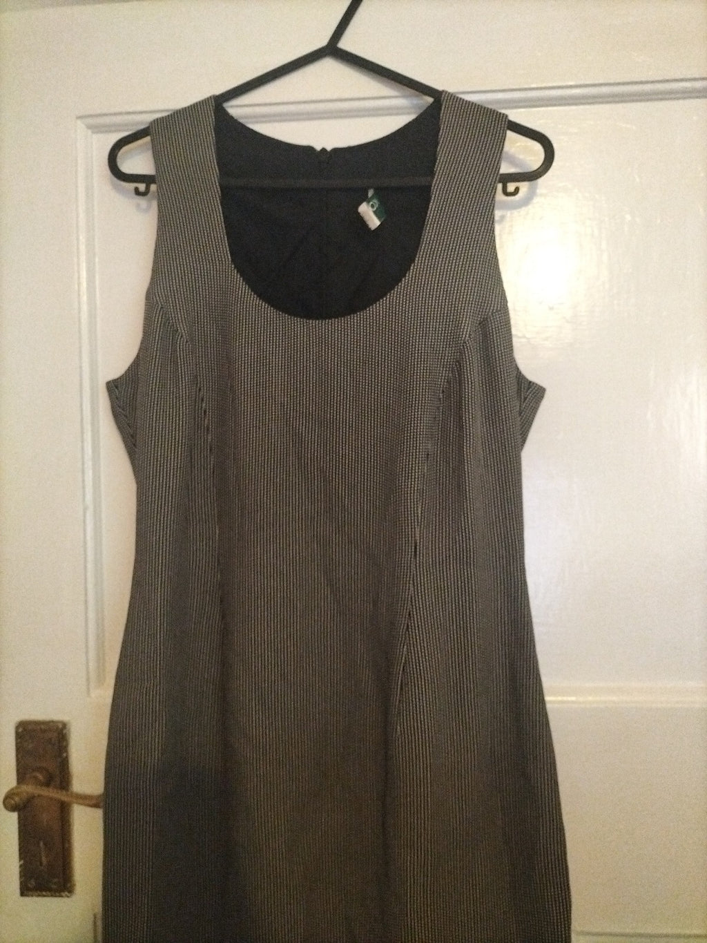 Ladies Kaliko Size 8 Patterned Lined Sleeveless Dress