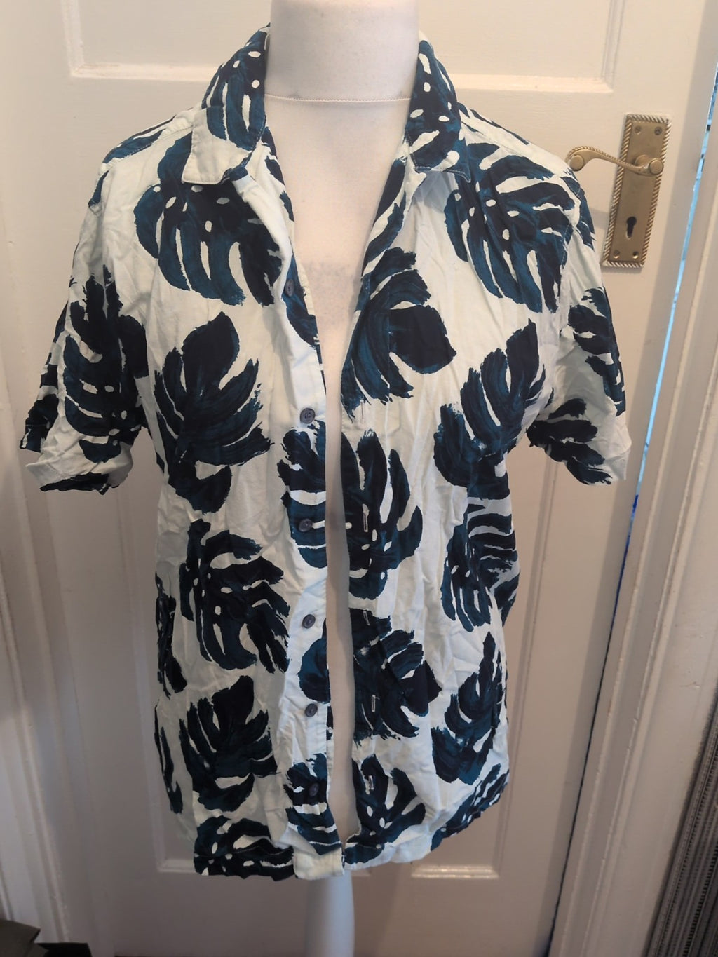 Easy Large Navy Teal White Short Sleeve Shirt