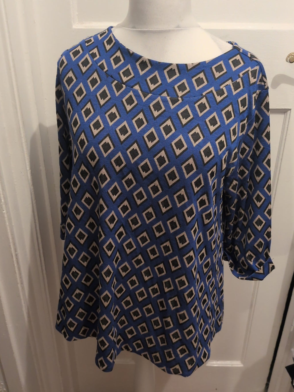 Luca Vanucci Medium Blue Beige And Black 3/4 Sleeve T-shirt